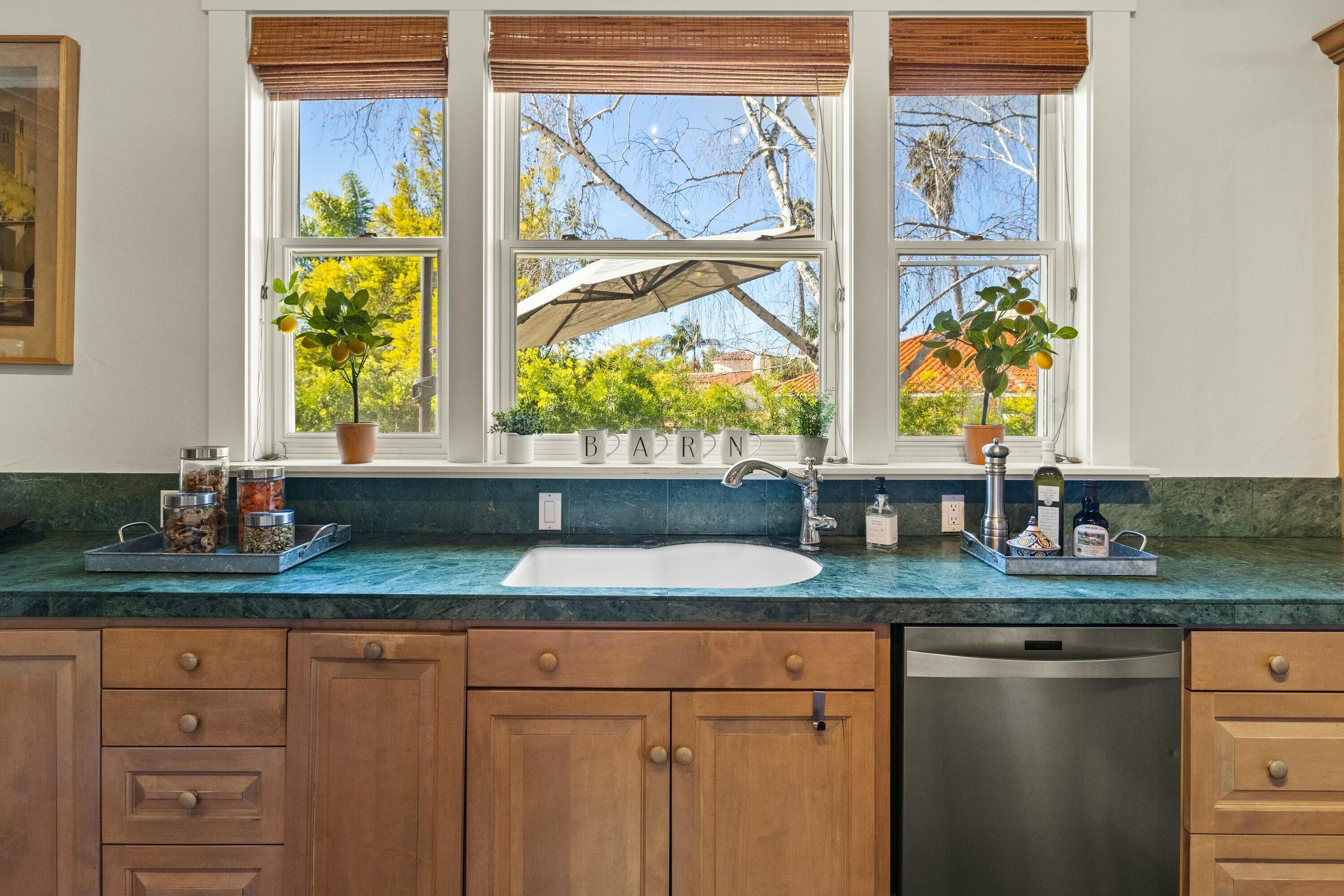 Santa Barbara, California 93110, United States, 5 Bedrooms Bedrooms, ,3 BathroomsBathrooms,Residential,Pending,1959