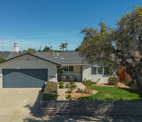Photo of 1001 W Lime Avenue, LOMPOC, CA 93436 (MLS # 26-1407)