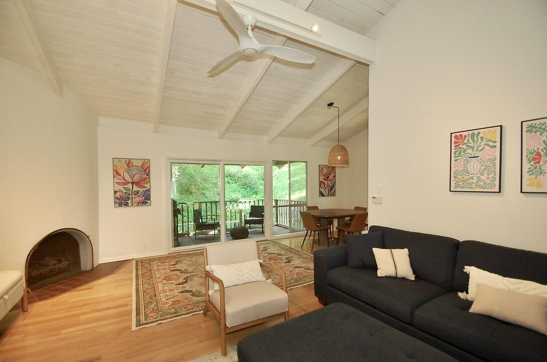 2648 State Street 32