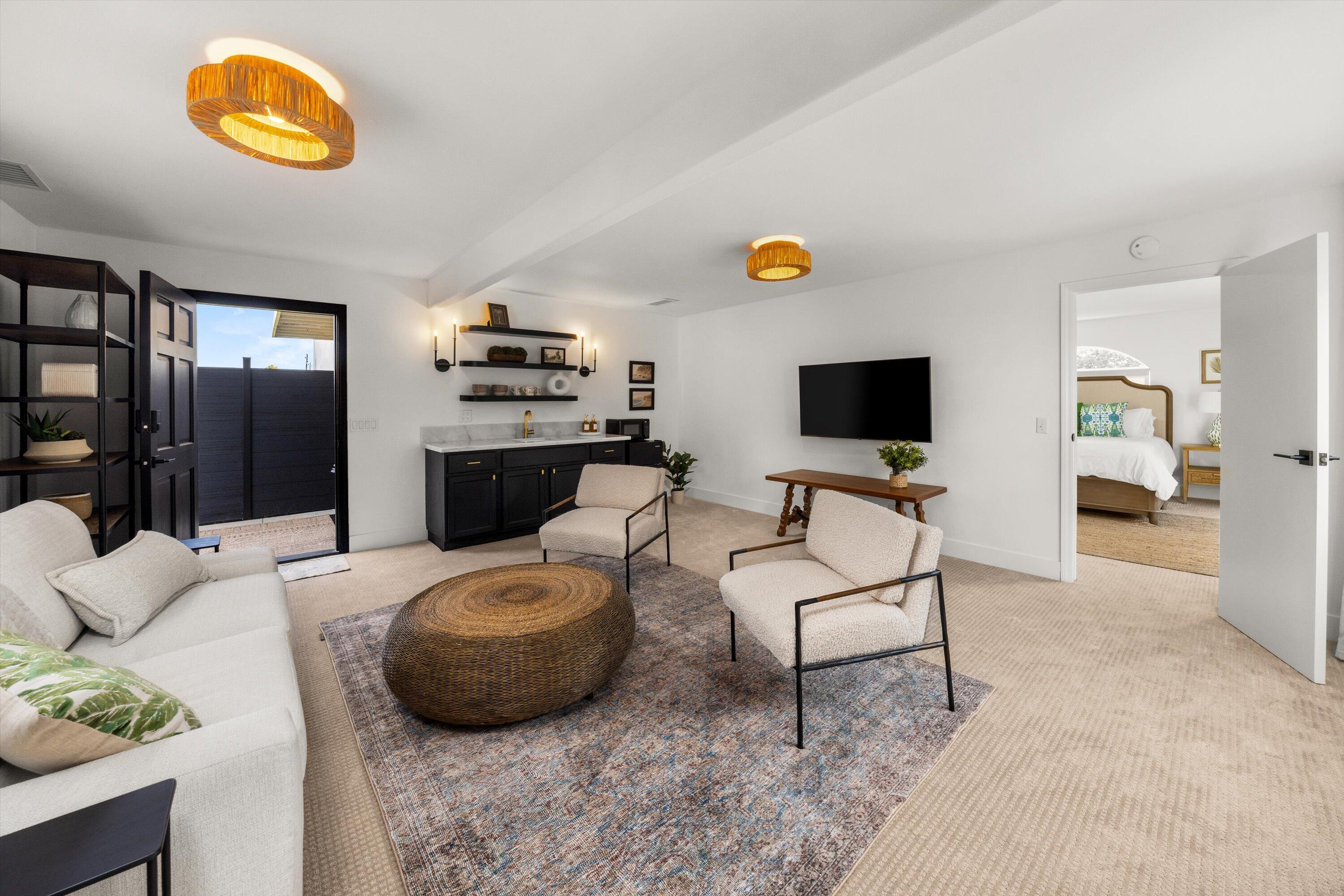 Santa Barbara, California 93108, United States, 5 Bedrooms Bedrooms, ,5 BathroomsBathrooms,Residential,Active,194646