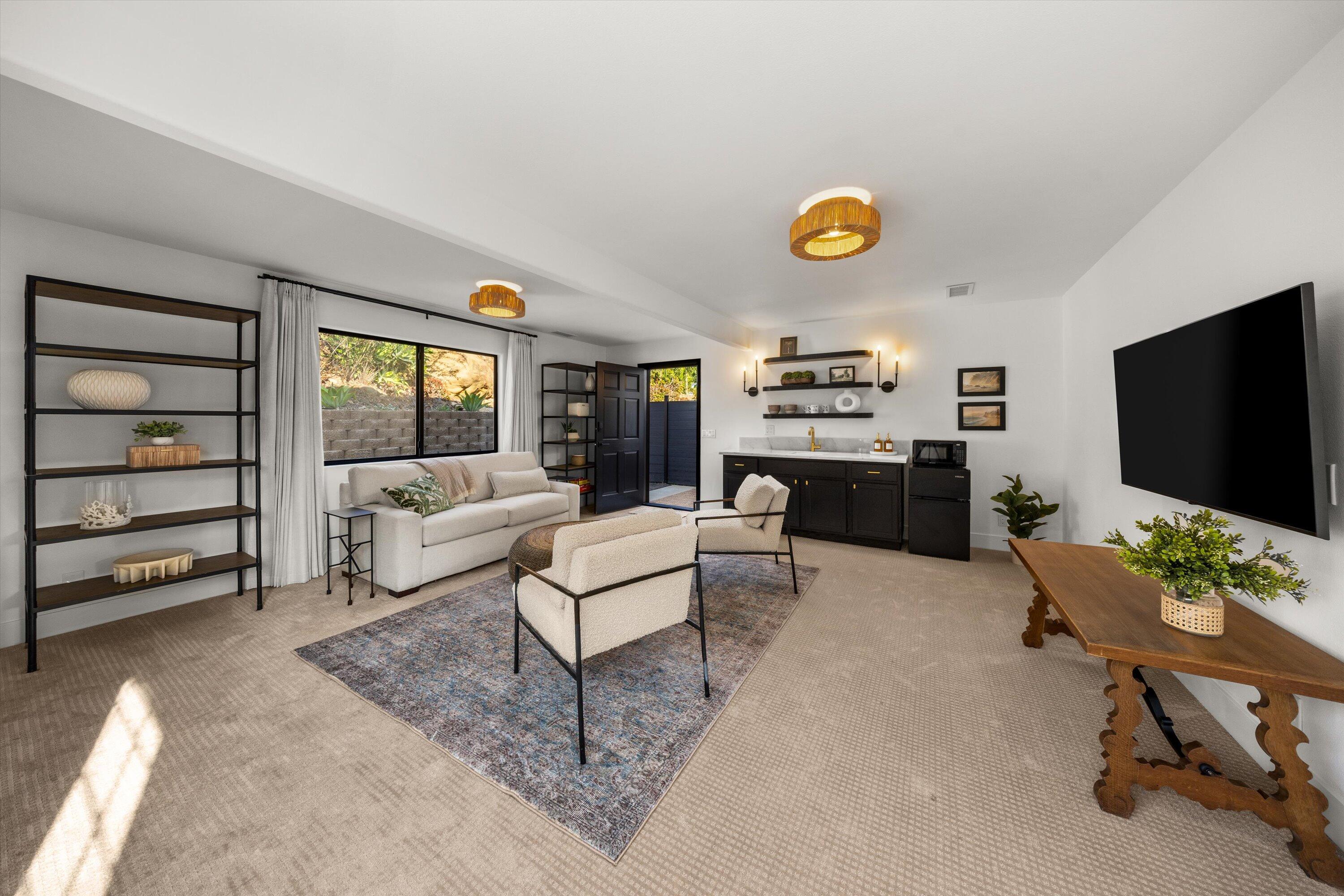 Santa Barbara, California 93108, United States, 5 Bedrooms Bedrooms, ,5 BathroomsBathrooms,Residential,Active,194646