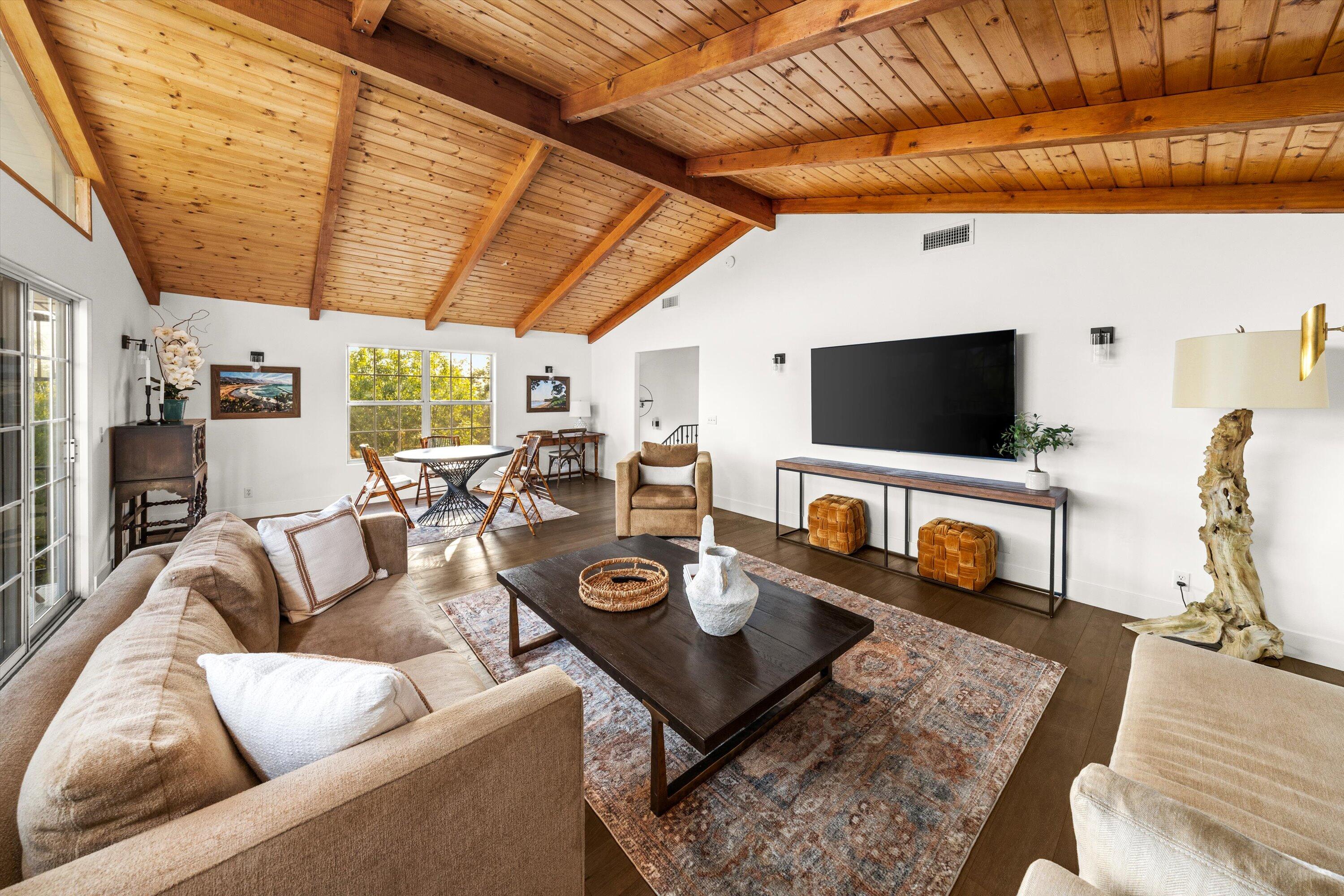 Santa Barbara, California 93108, United States, 5 Bedrooms Bedrooms, ,5 BathroomsBathrooms,Residential,Active,194646