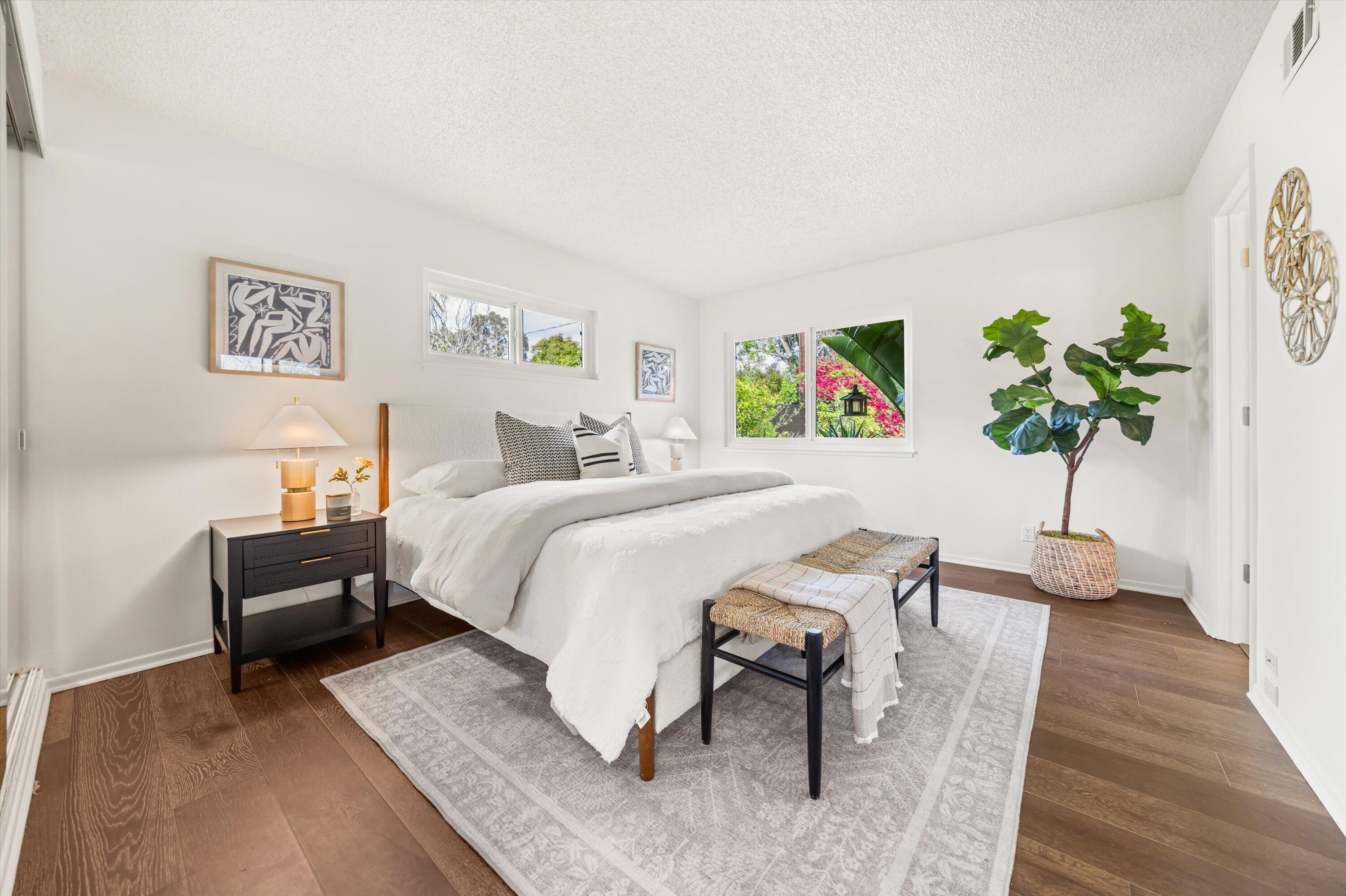 Santa Barbara, California 93110, United States, 4 Bedrooms Bedrooms, ,3 BathroomsBathrooms,Residential,Pending,117912