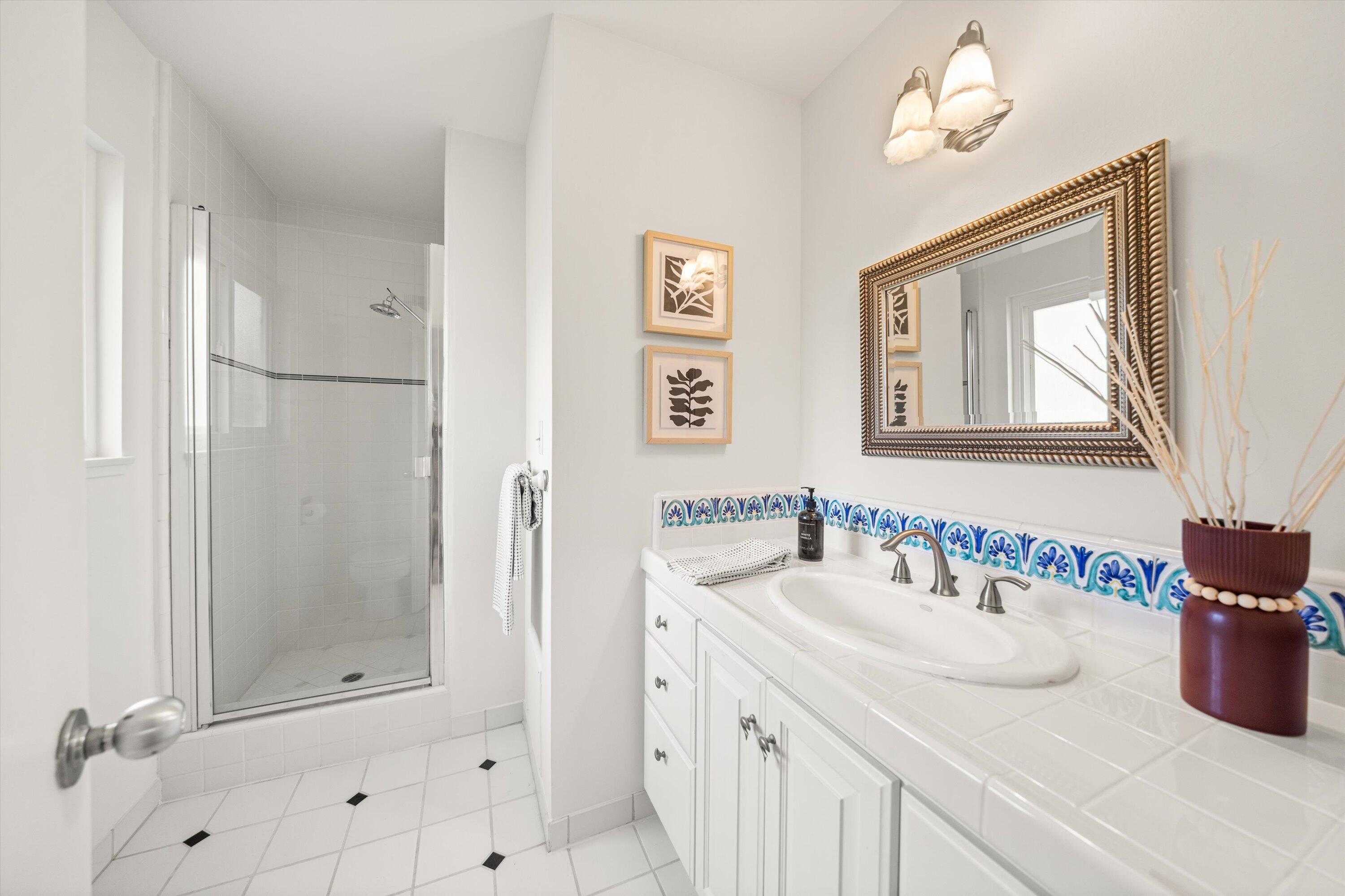 Santa Barbara, California 93110, United States, 4 Bedrooms Bedrooms, ,3 BathroomsBathrooms,Residential,Pending,117912