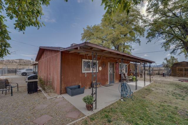 Cuyama, California 93252, United States, 2 Bedrooms Bedrooms, ,1 BathroomBathrooms,Residential,Active,33320