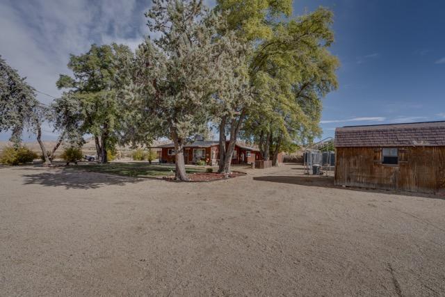 Cuyama, California 93252, United States, 2 Bedrooms Bedrooms, ,1 BathroomBathrooms,Residential,Active,33320