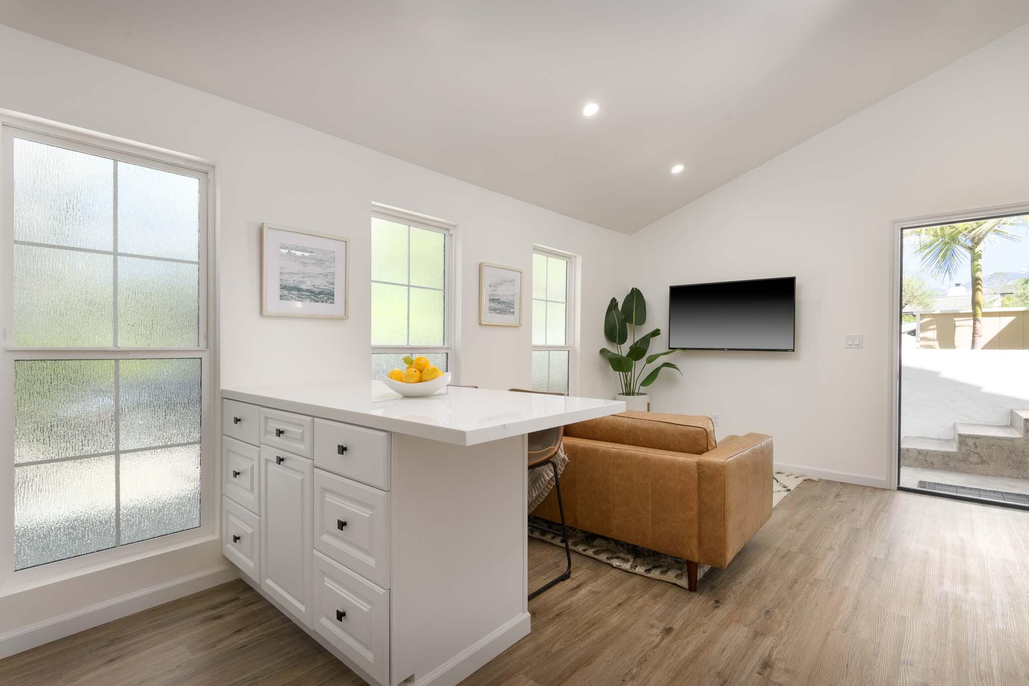 Goleta, California 93117, United States, 1 Bedroom Bedrooms, ,1 BathroomBathrooms,Residential,Active,201979