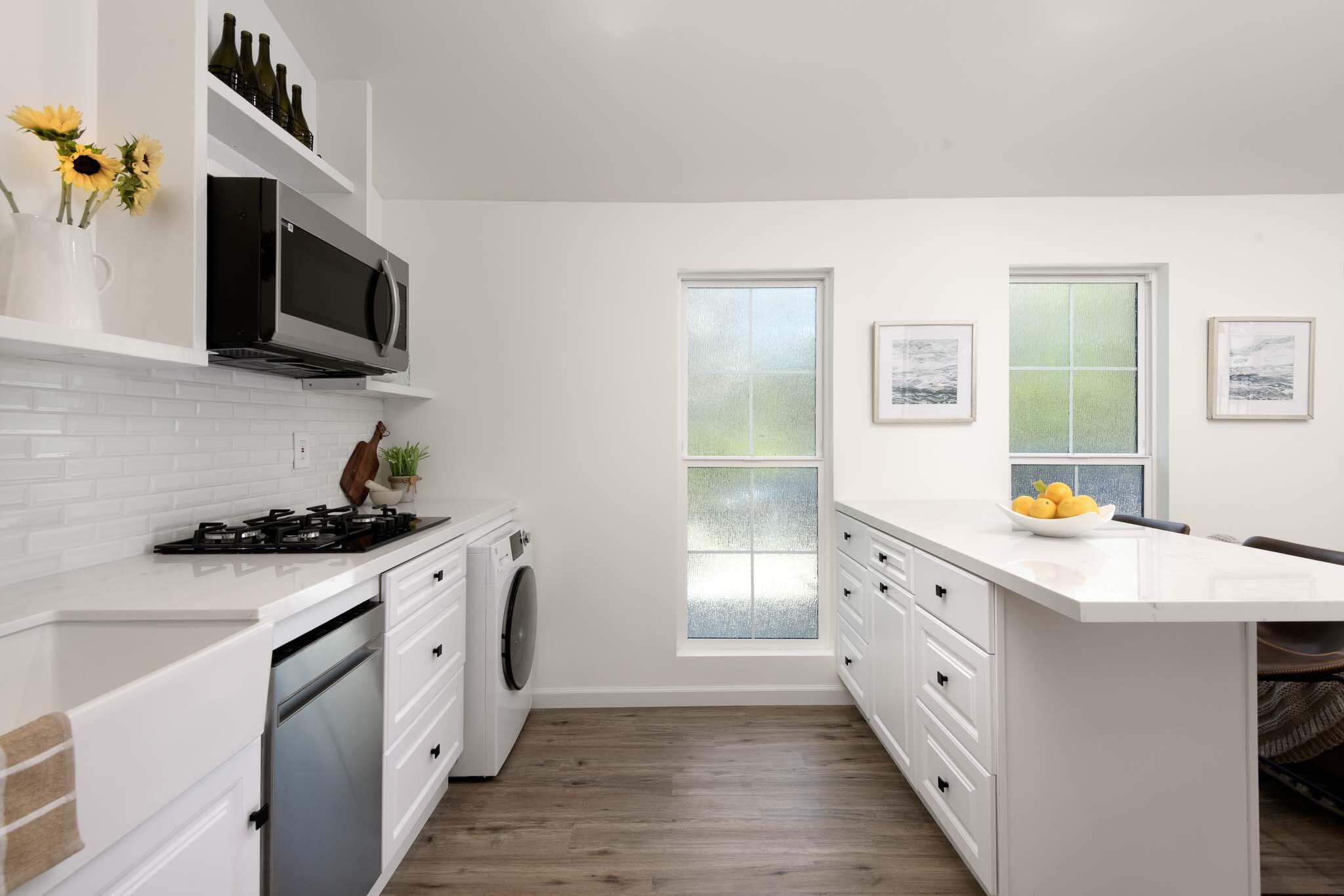 Goleta, California 93117, United States, 1 Bedroom Bedrooms, ,1 BathroomBathrooms,Residential,Active,201979