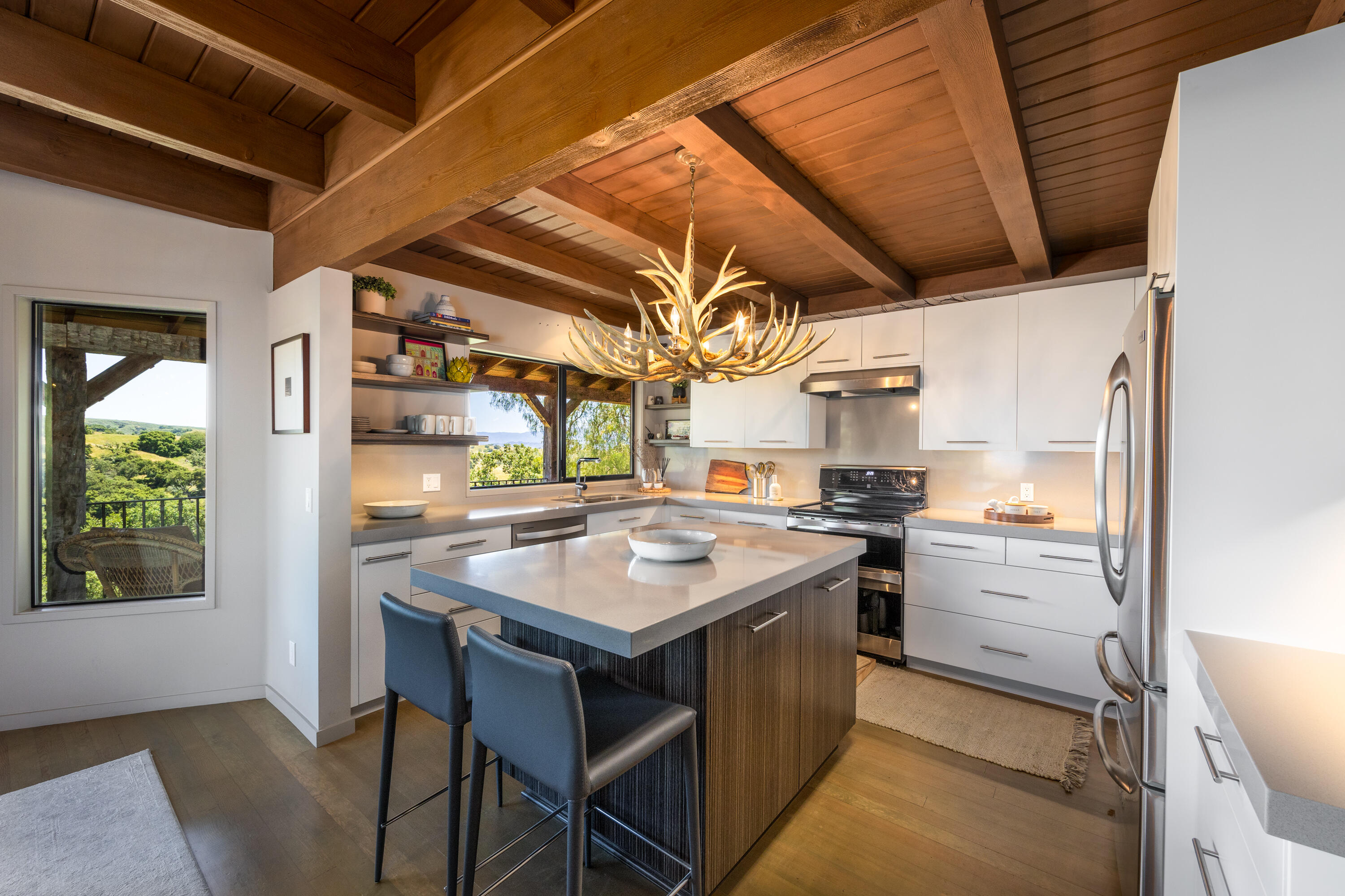 Santa Ynez, California 93460, United States, 3 Bedrooms Bedrooms, ,3 BathroomsBathrooms,Residential,Active,241028