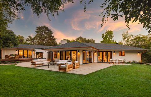 Photo of 777 N Ontare Road, SANTA BARBARA, CA 93105 (MLS # 25-3770)