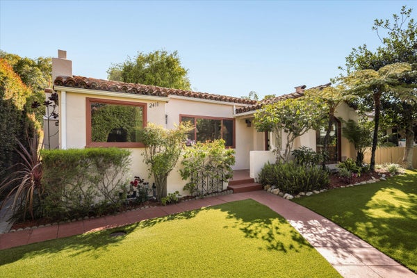 2411 CHAPALA ST, SANTA BARBARA, CA 93105 - Image 4e44a400b8e17140b72907edd5eebe3c/3059687227