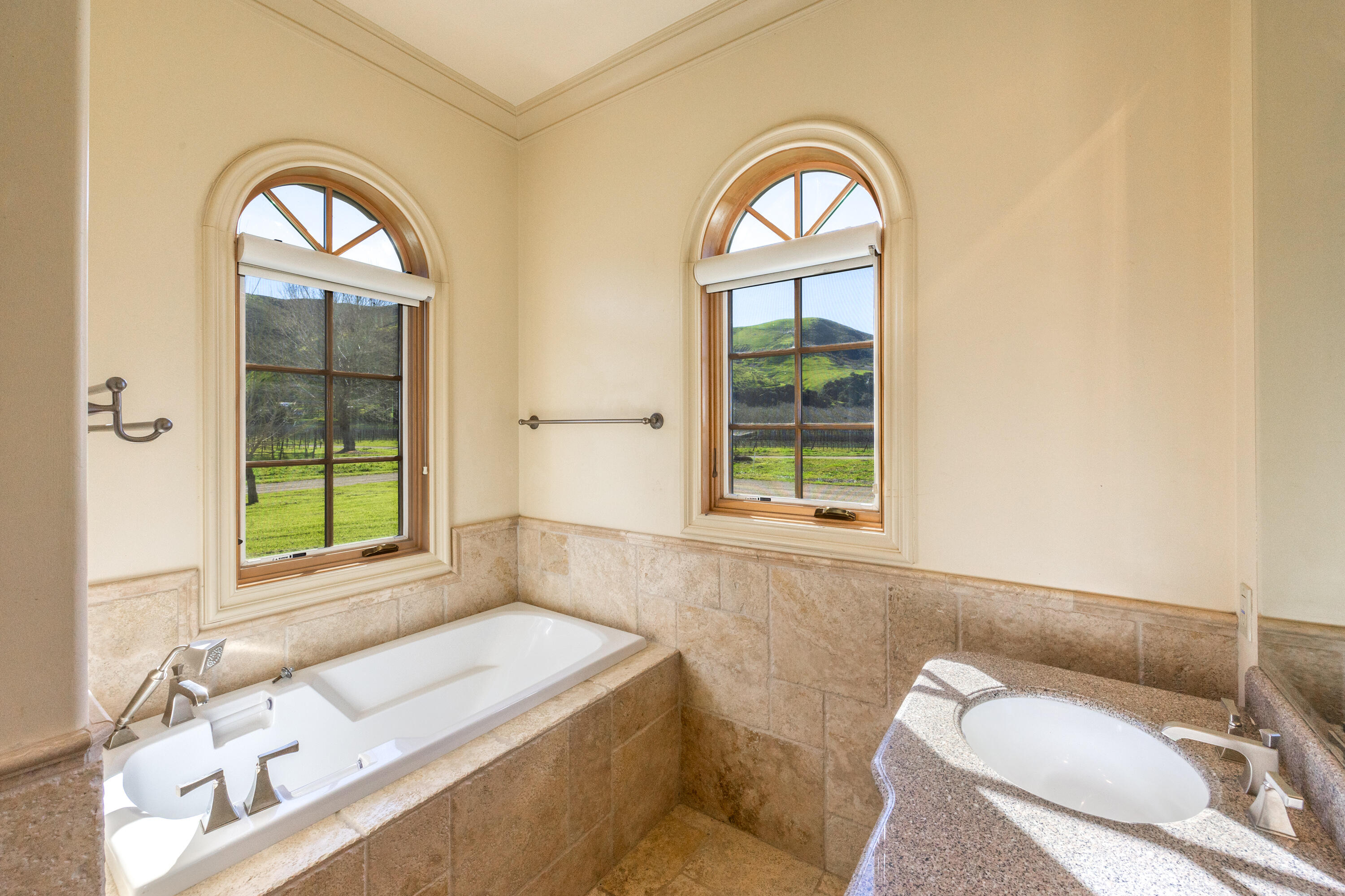 Buellton, California 93427, United States, 3 Bedrooms Bedrooms, ,3 BathroomsBathrooms,Residential,Active,112501