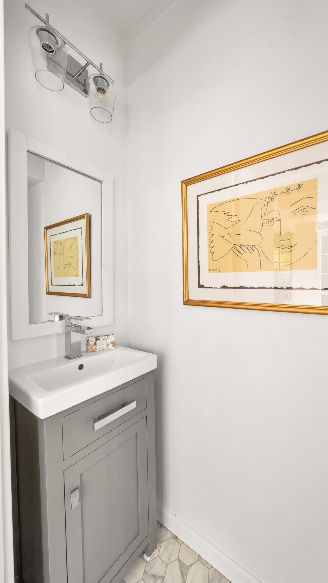 Santa Barbara, California 93103, United States, ,Residential,Active,175828