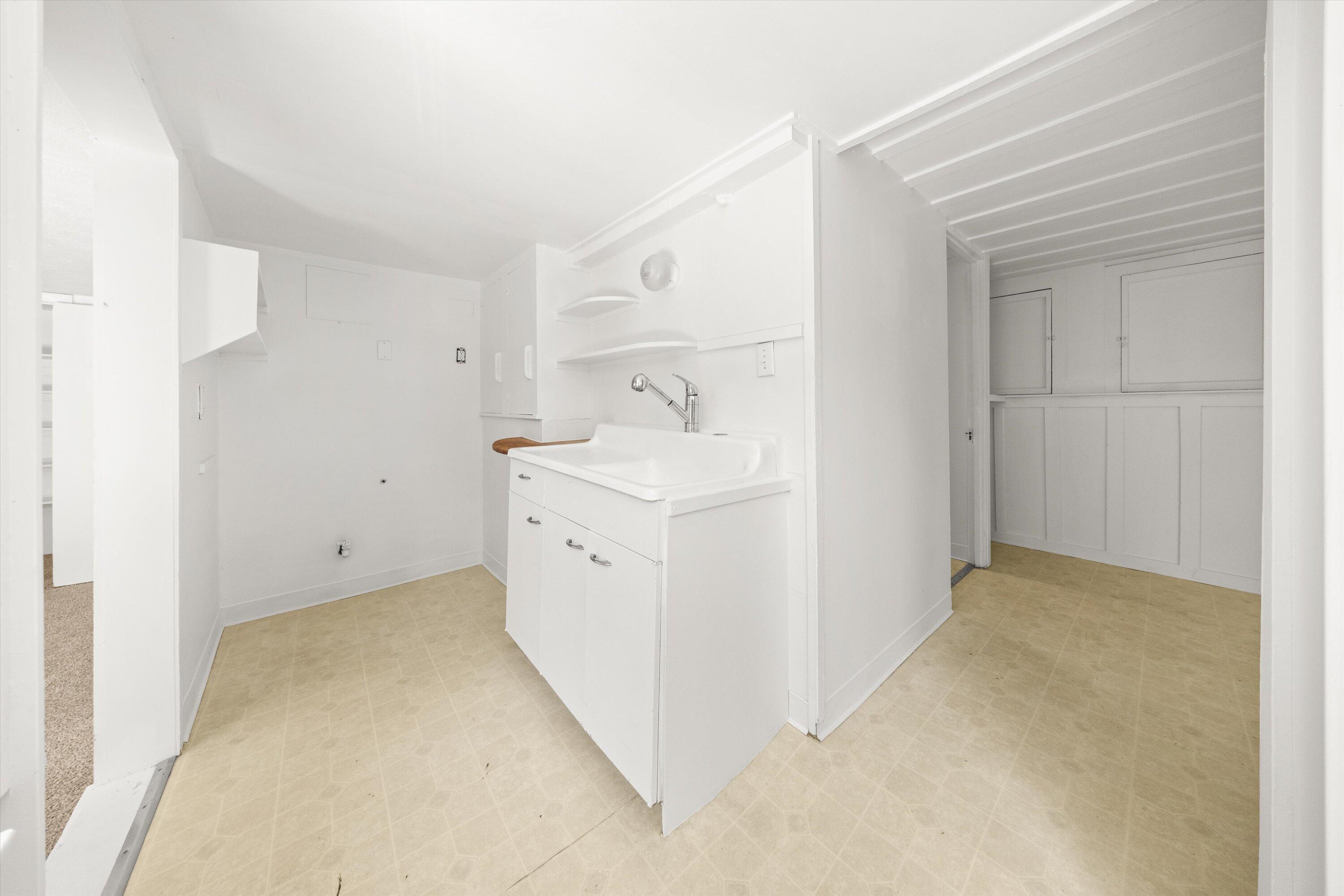 Santa Barbara, California 93103, United States, ,Residential,Active,175828