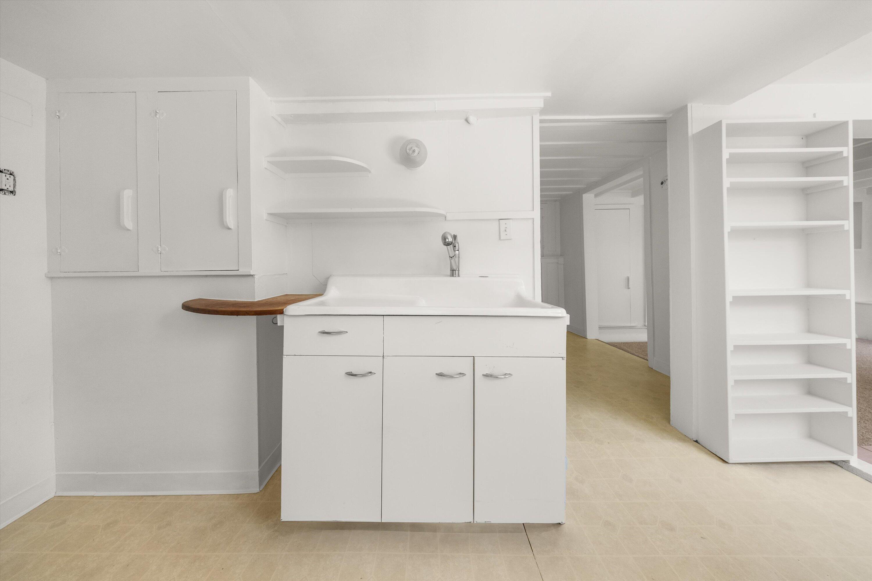 Santa Barbara, California 93103, United States, ,Residential,Active,175828