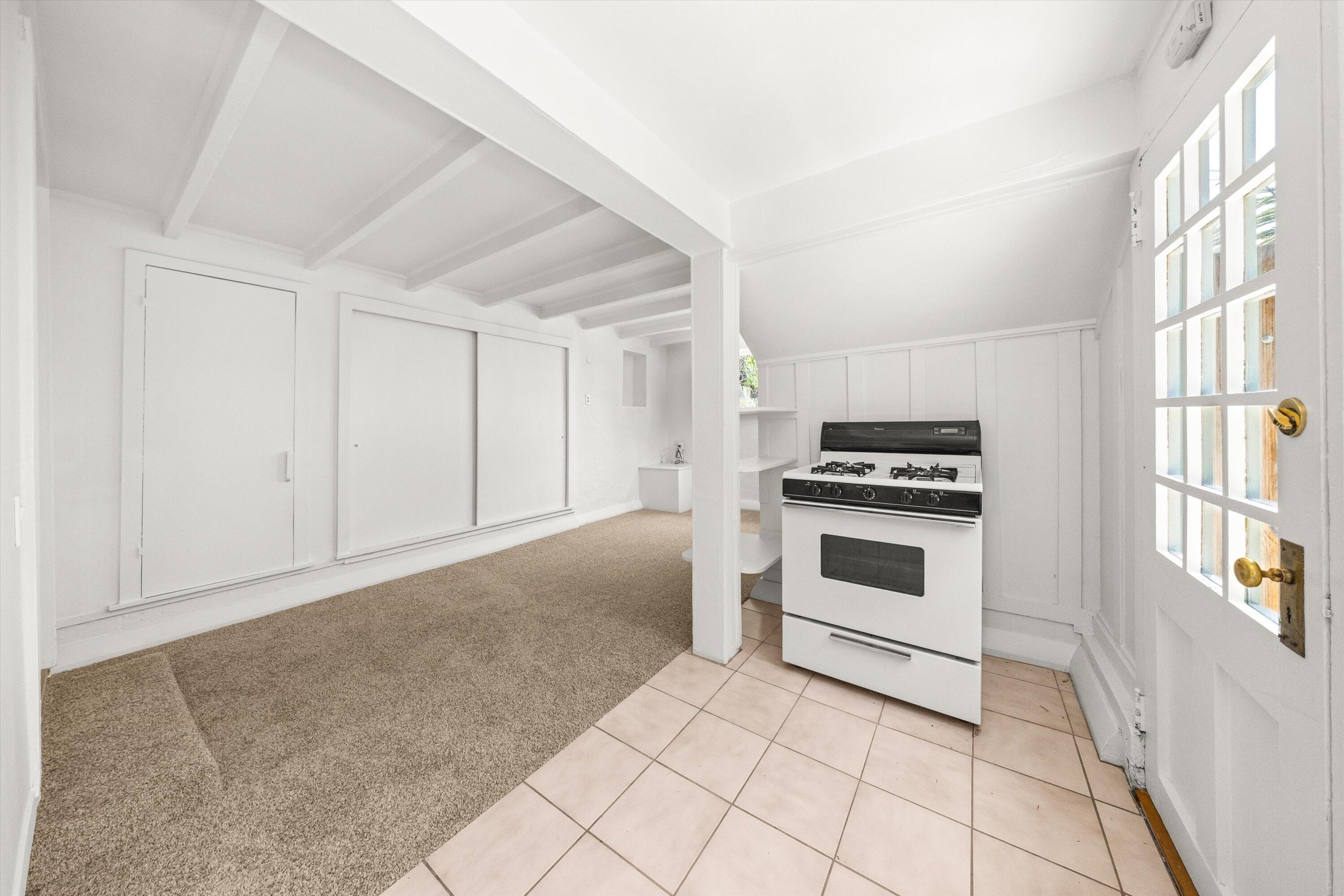 Santa Barbara, California 93103, United States, ,Residential,Active,175828