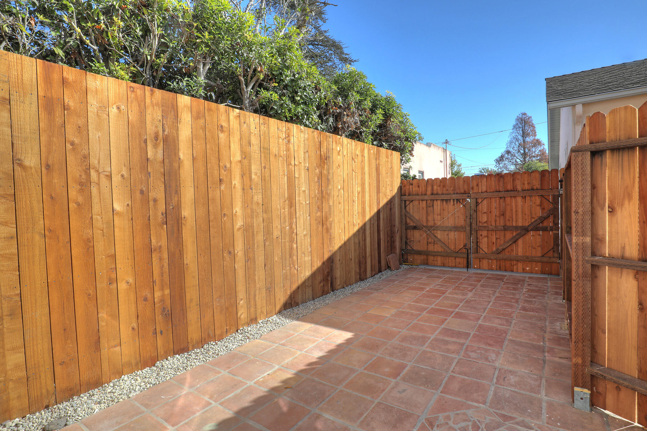 Santa Barbara, California 93101, United States, ,1 BathroomBathrooms,Residential,Pending,21063