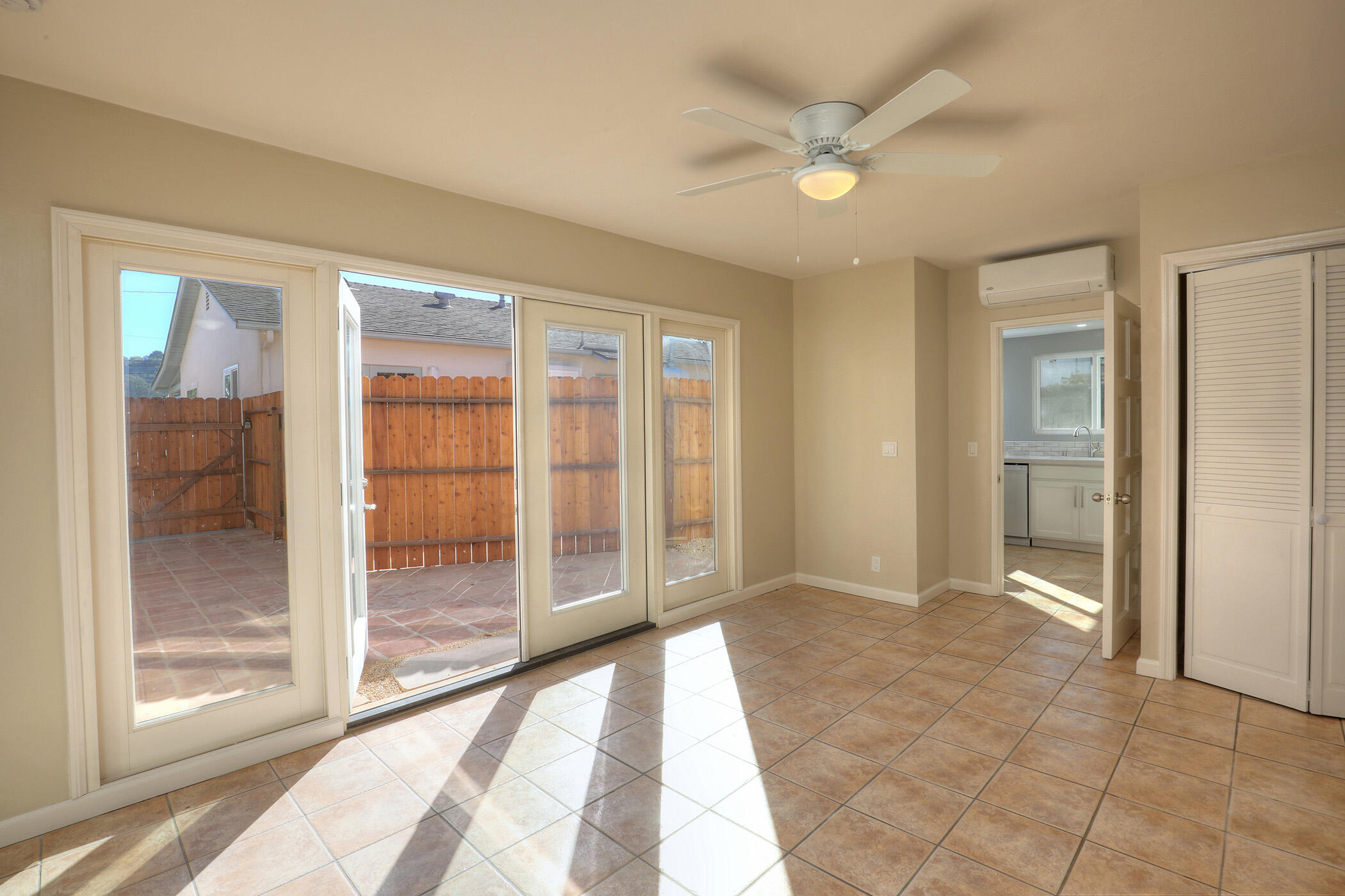 Santa Barbara, California 93101, United States, ,1 BathroomBathrooms,Residential,Pending,21063