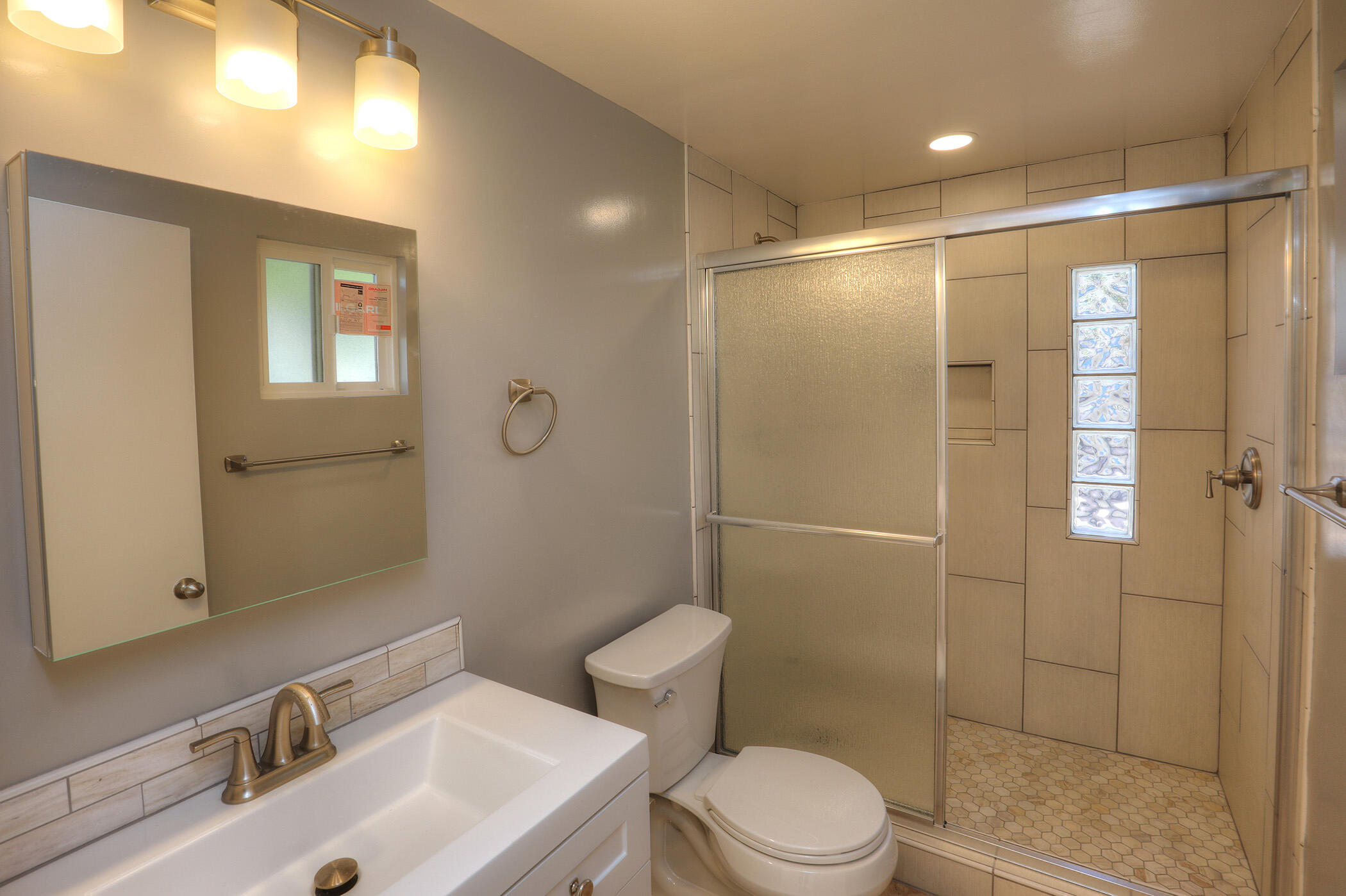 Santa Barbara, California 93101, United States, ,1 BathroomBathrooms,Residential,Pending,21063