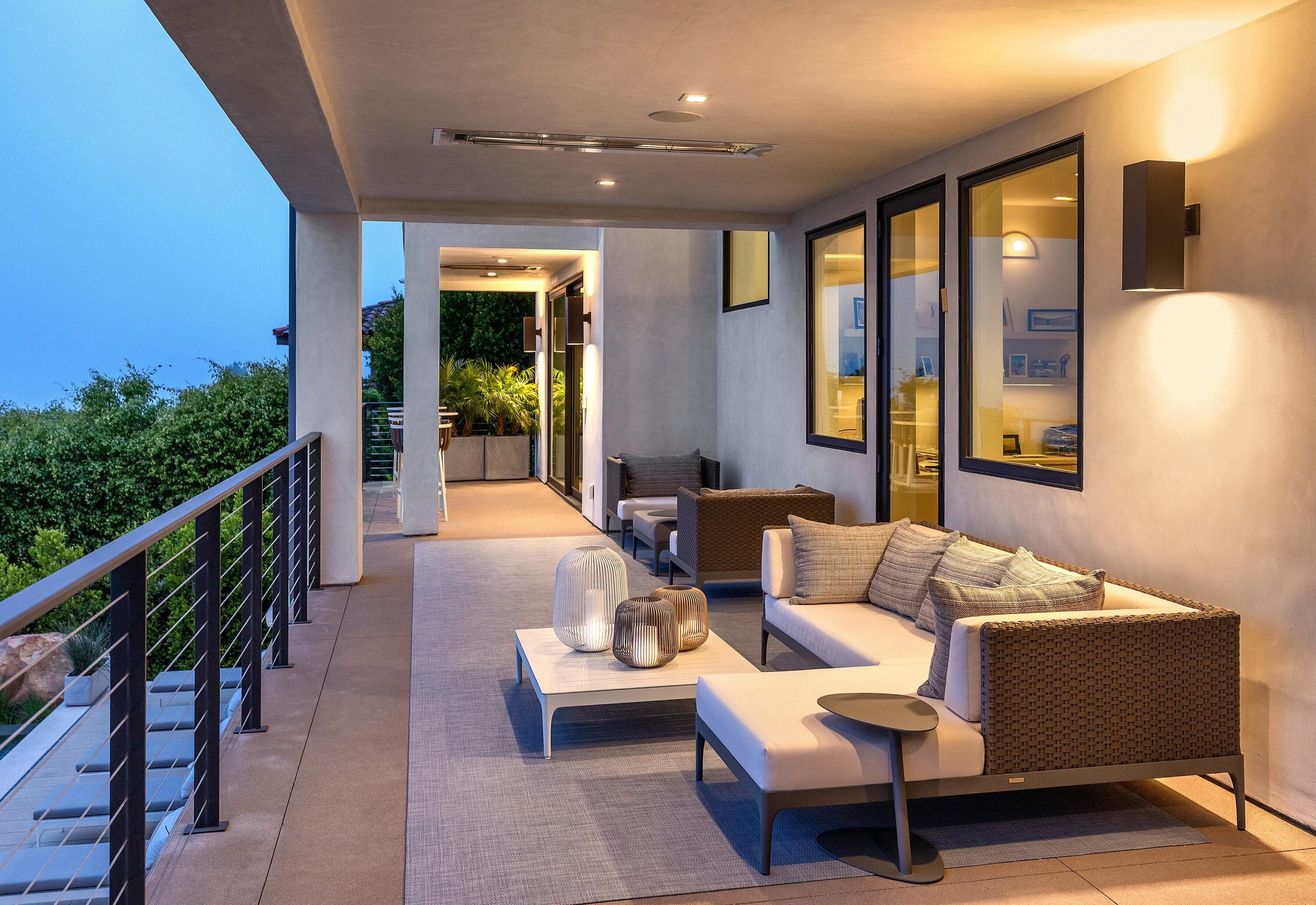 Santa Barbara, California 93103, United States, 4 Bedrooms Bedrooms, ,4 BathroomsBathrooms,Residential,Active,123197