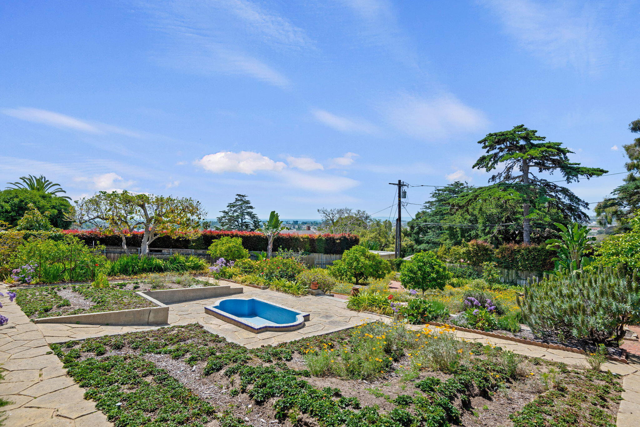 Santa Barbara, California 93103, United States, 5 Bedrooms Bedrooms, ,3 BathroomsBathrooms,Residential,Active,130328