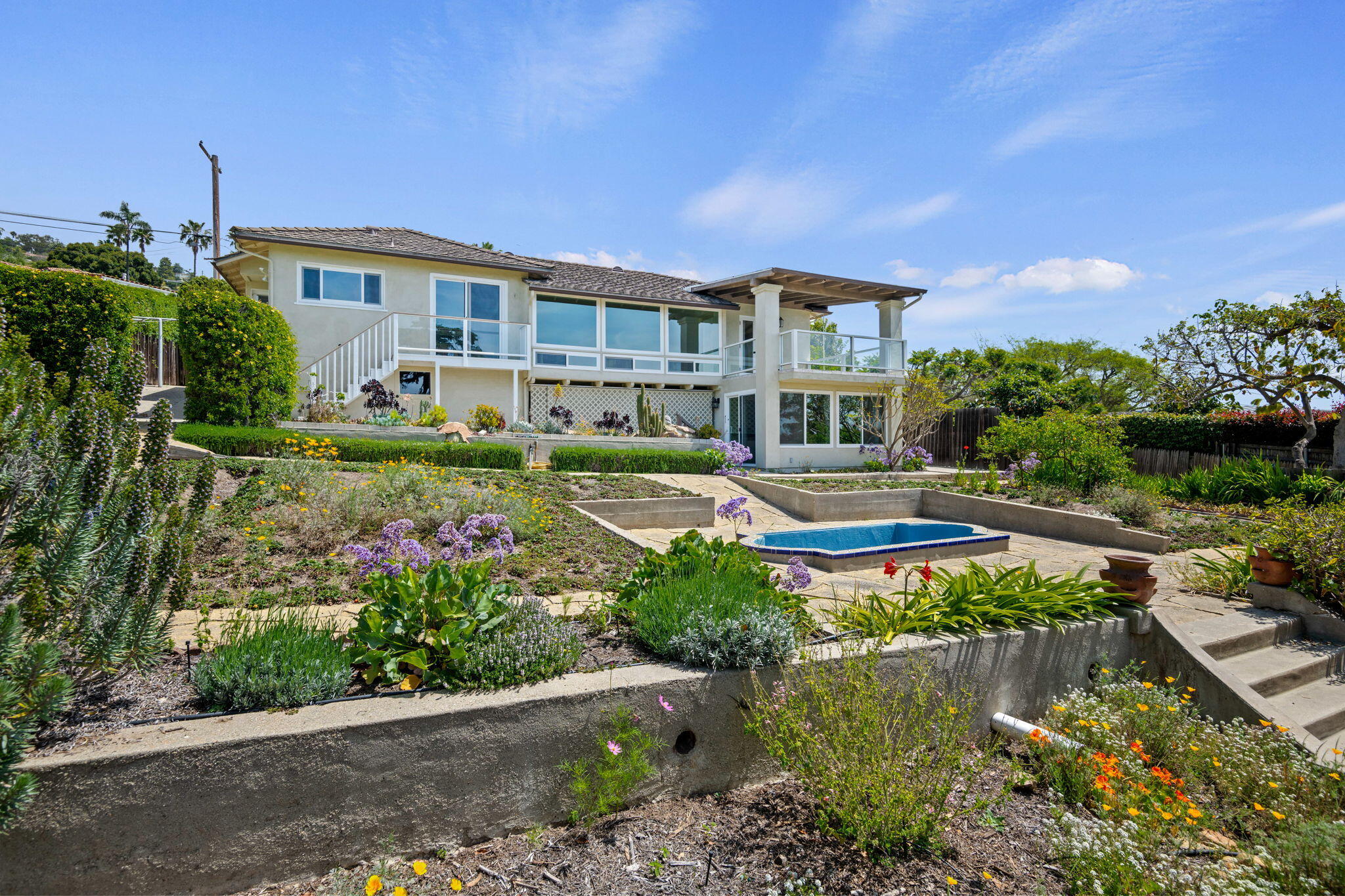 Santa Barbara, California 93103, United States, 5 Bedrooms Bedrooms, ,3 BathroomsBathrooms,Residential,Active,130328