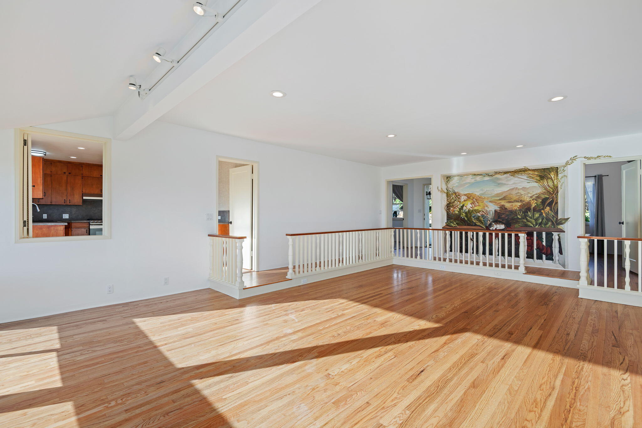 Santa Barbara, California 93103, United States, 5 Bedrooms Bedrooms, ,3 BathroomsBathrooms,Residential,Active,130328