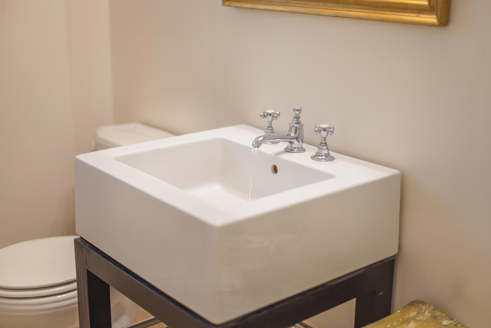 Ojai, California 93023, United States, 5 Bedrooms Bedrooms, ,3 BathroomsBathrooms,Residential,Active,14154