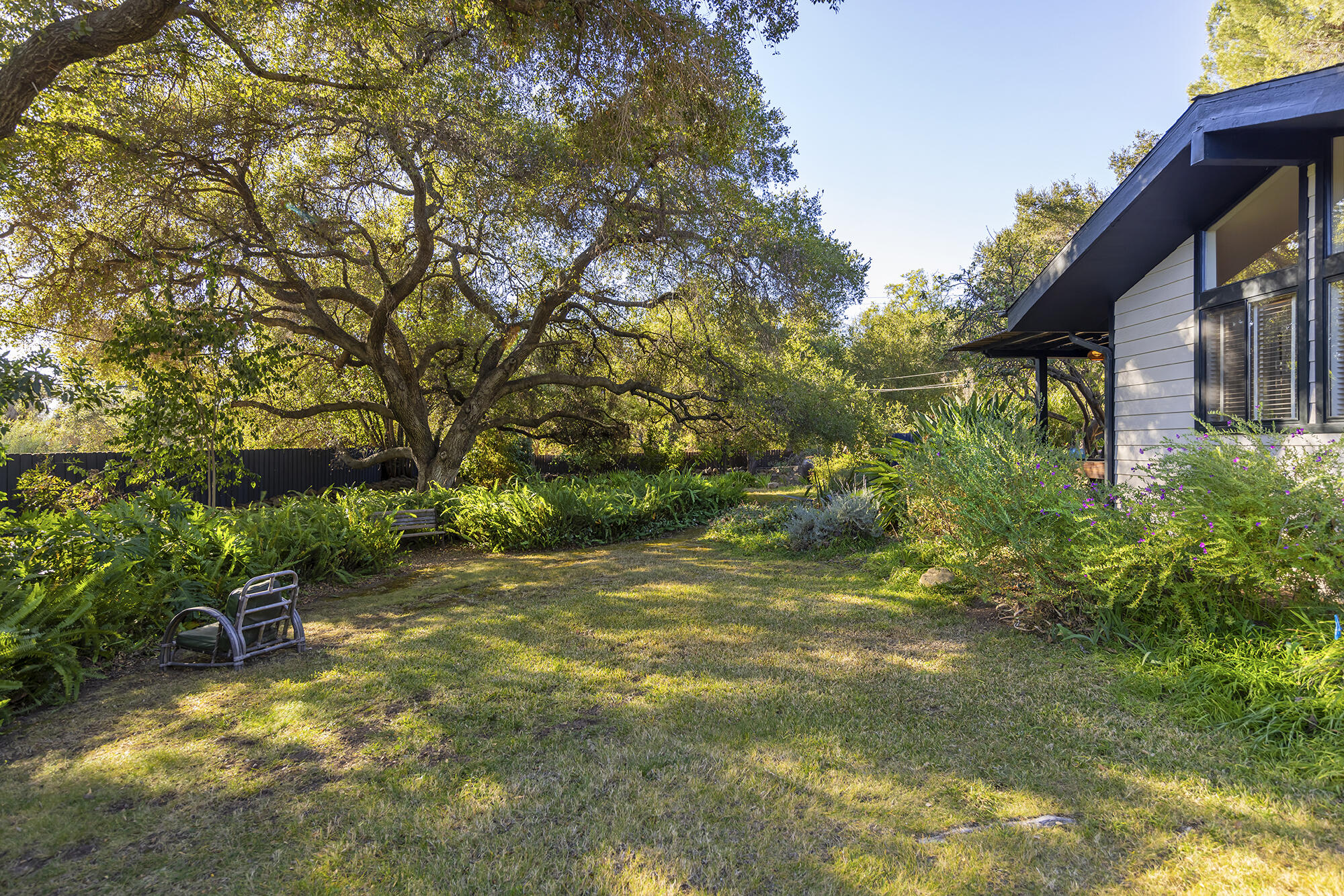 Ojai, California 93023, United States, 5 Bedrooms Bedrooms, ,3 BathroomsBathrooms,Residential,Active,14154