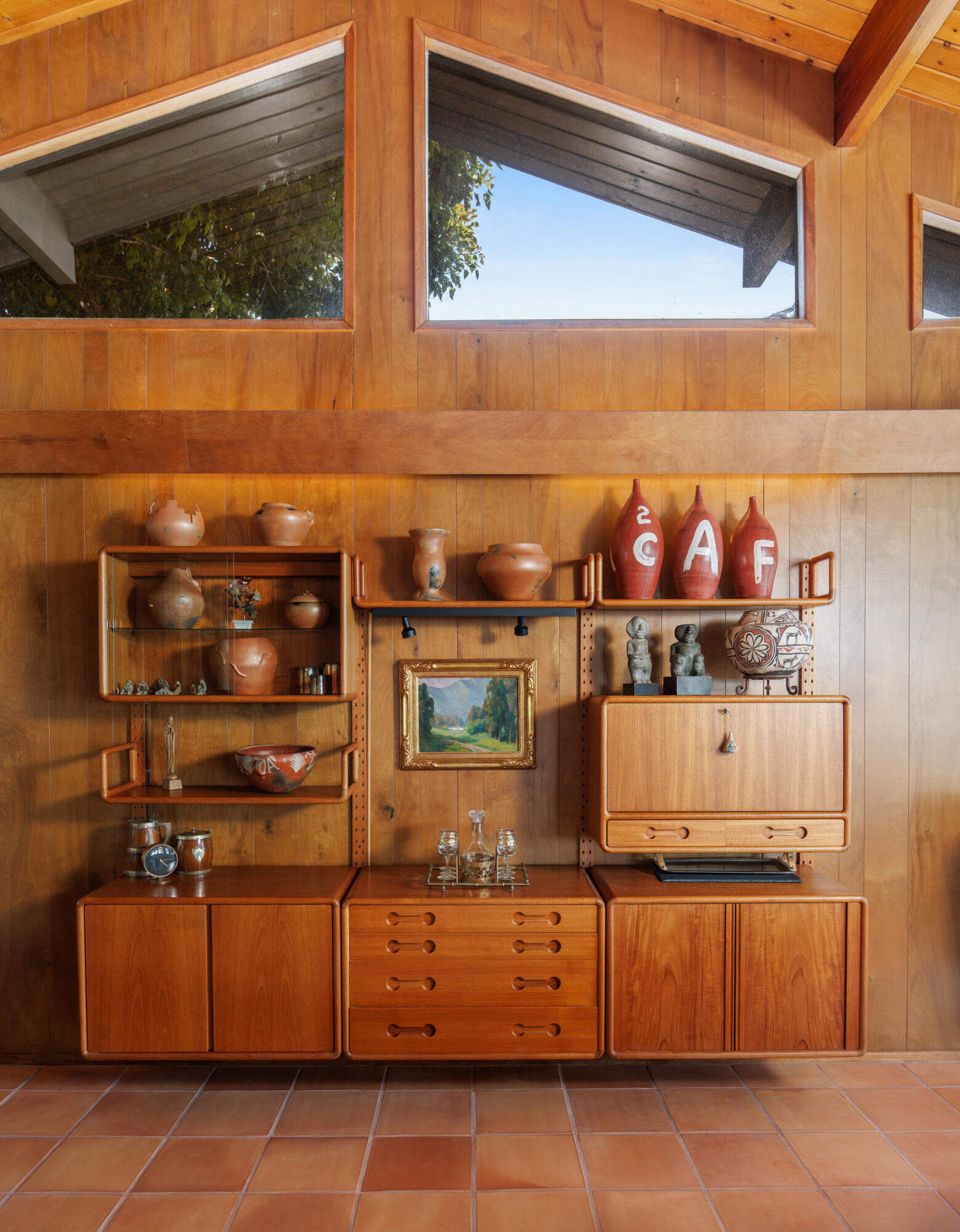 Santa Barbara, California 93111, United States, 5 Bedrooms Bedrooms, ,5 BathroomsBathrooms,Residential,Active,164035