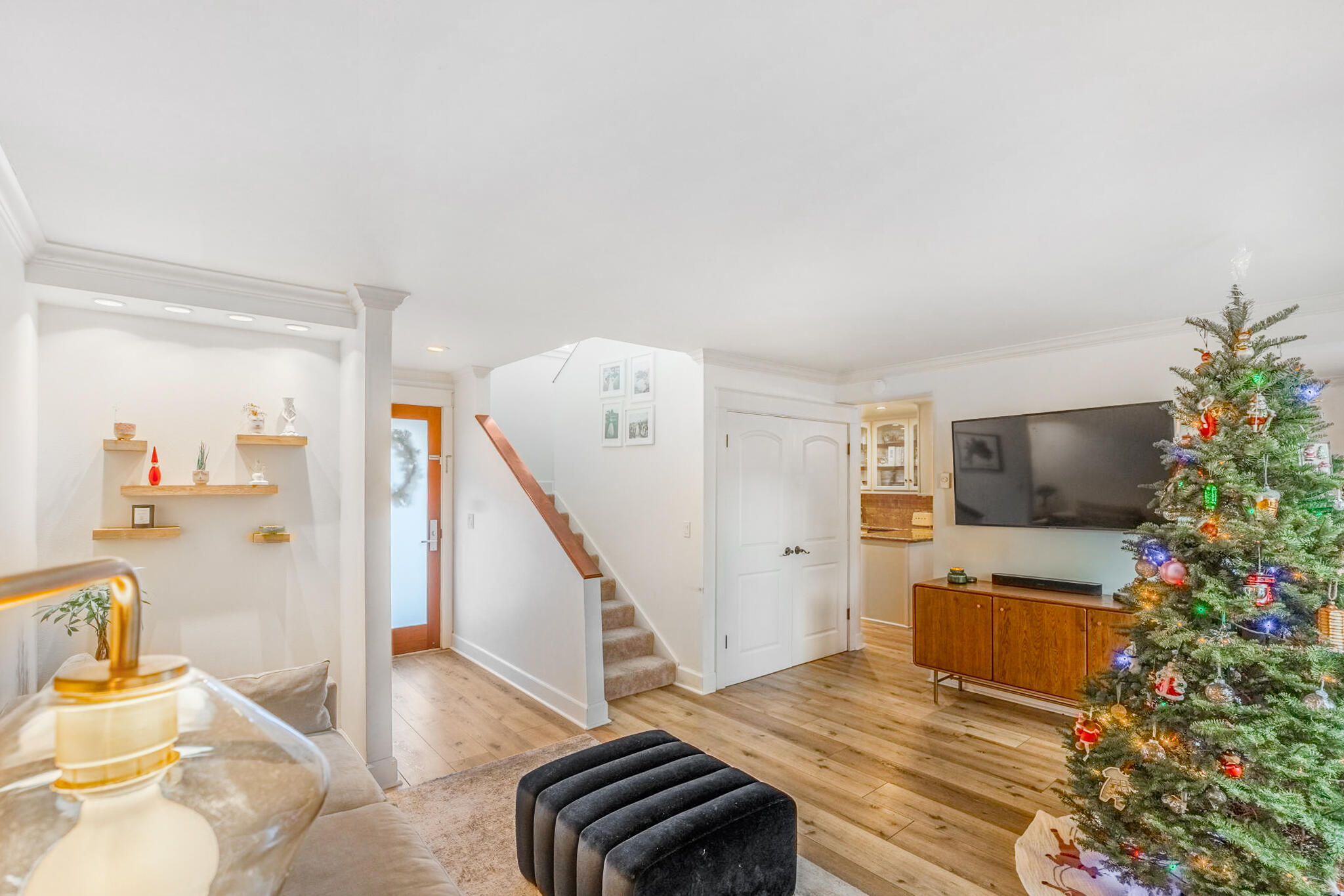 5087 Rhoads Avenue B