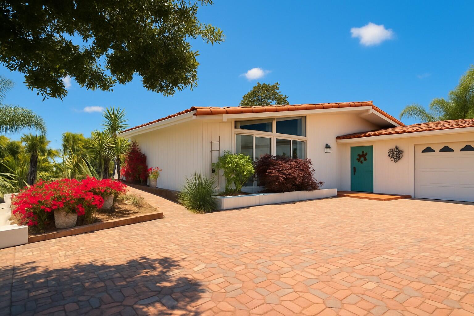 Santa Barbara, California 93109, United States, 3 Bedrooms Bedrooms, ,2 BathroomsBathrooms,Residential,Active,161897