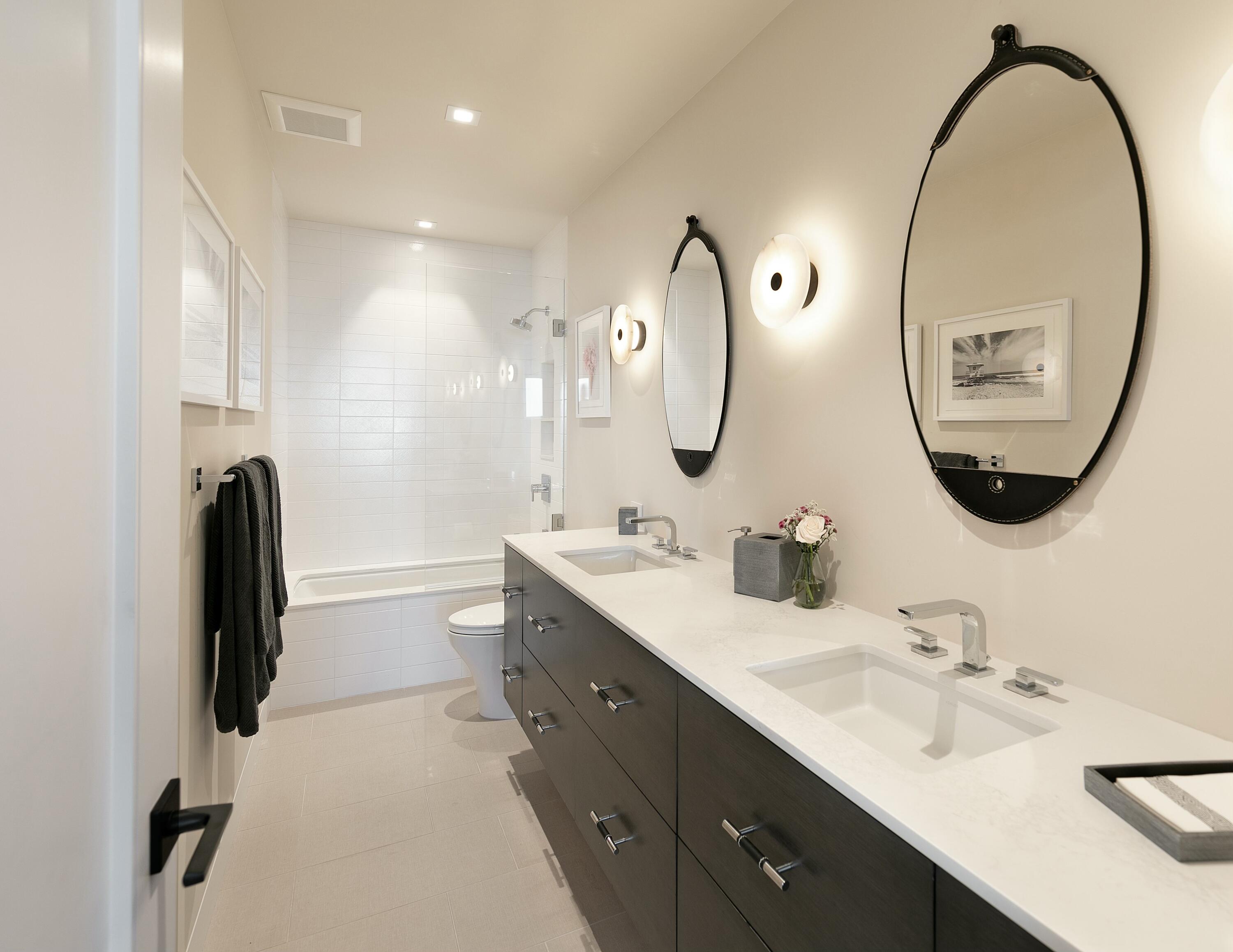 Santa Barbara, California 93103, United States, 4 Bedrooms Bedrooms, ,4 BathroomsBathrooms,Residential,Active,249319