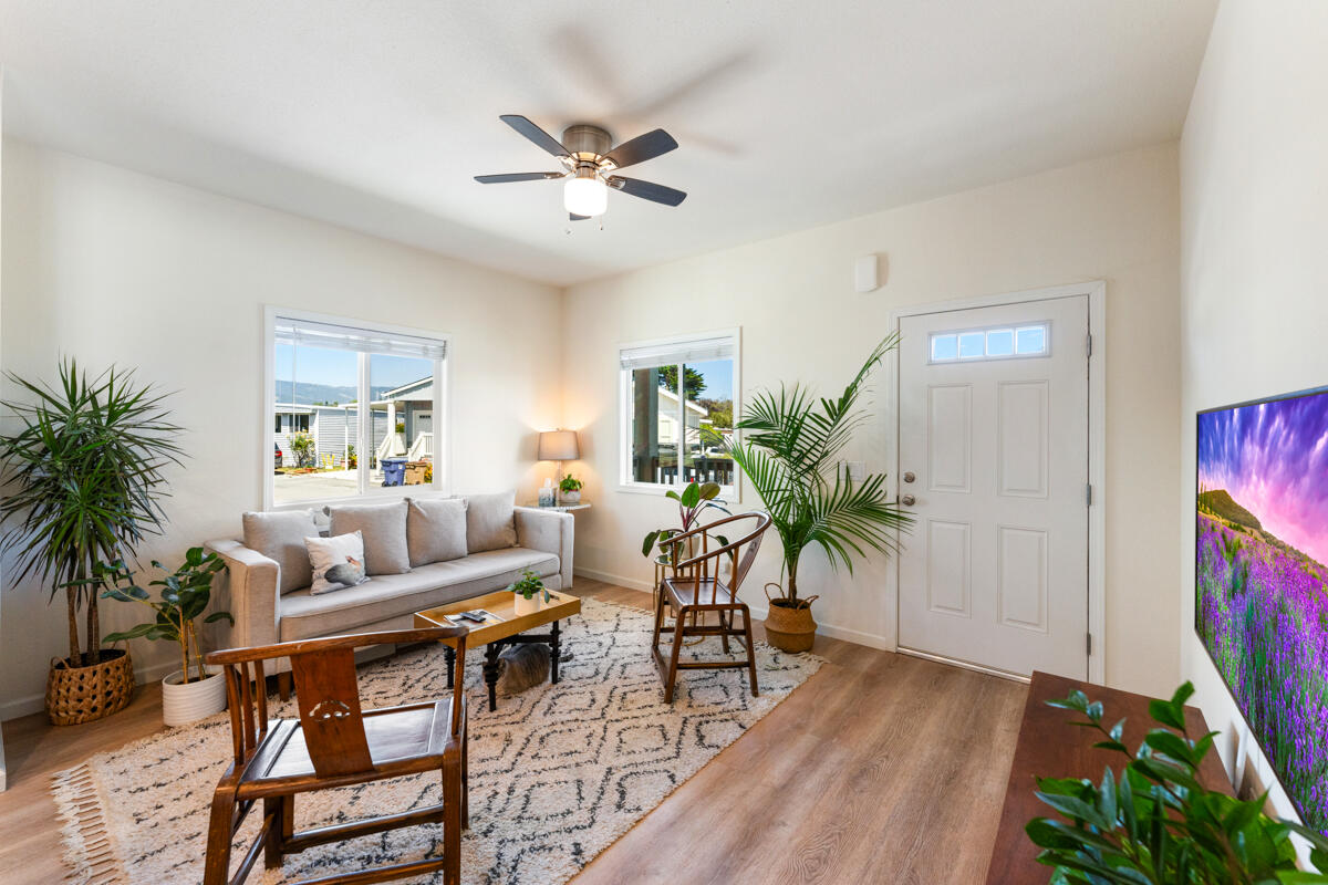 7368 Hollister Avenue Spc 37