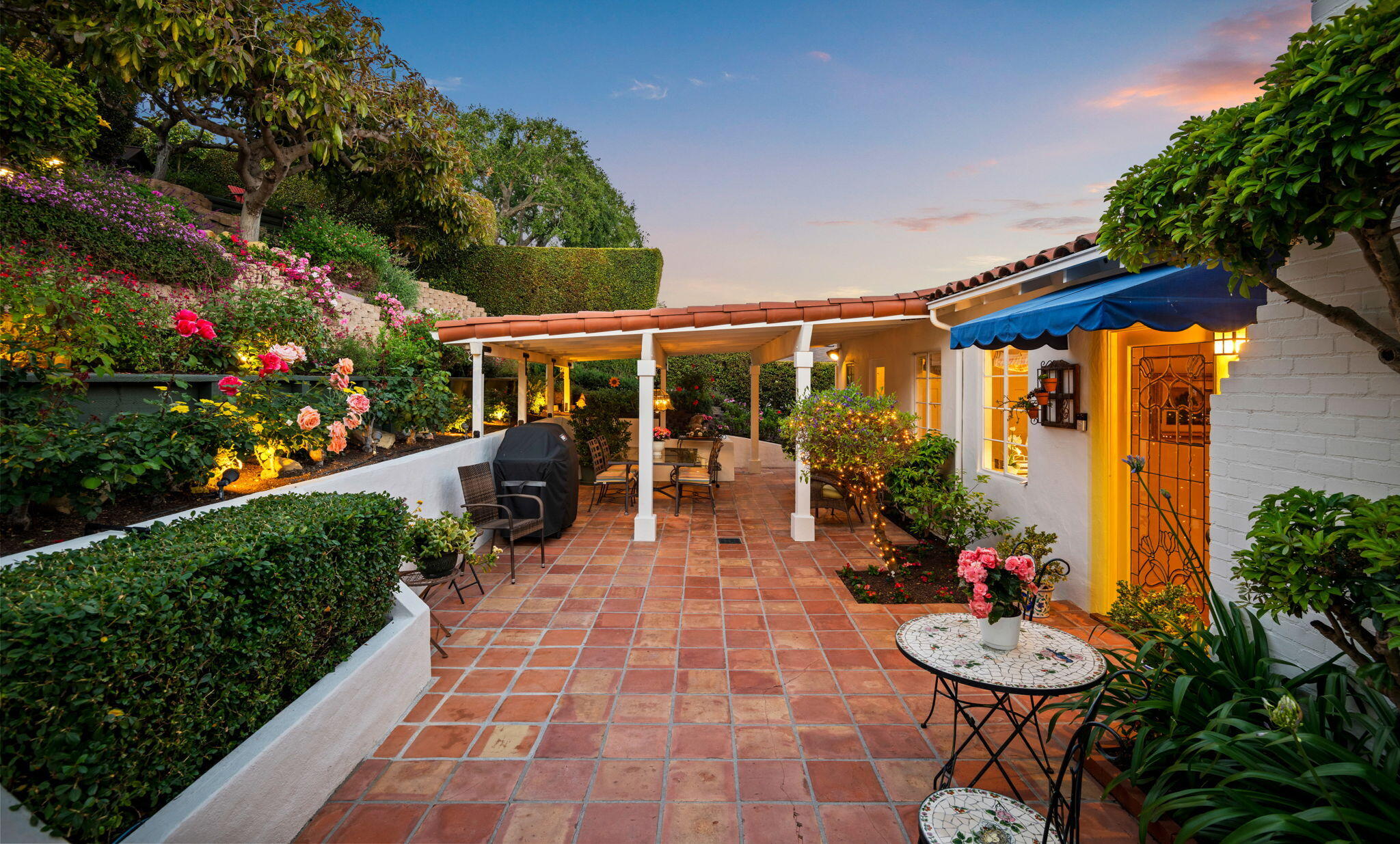 Santa Barbara, California 93103, United States, 4 Bedrooms Bedrooms, ,4 BathroomsBathrooms,Residential,Active,129417