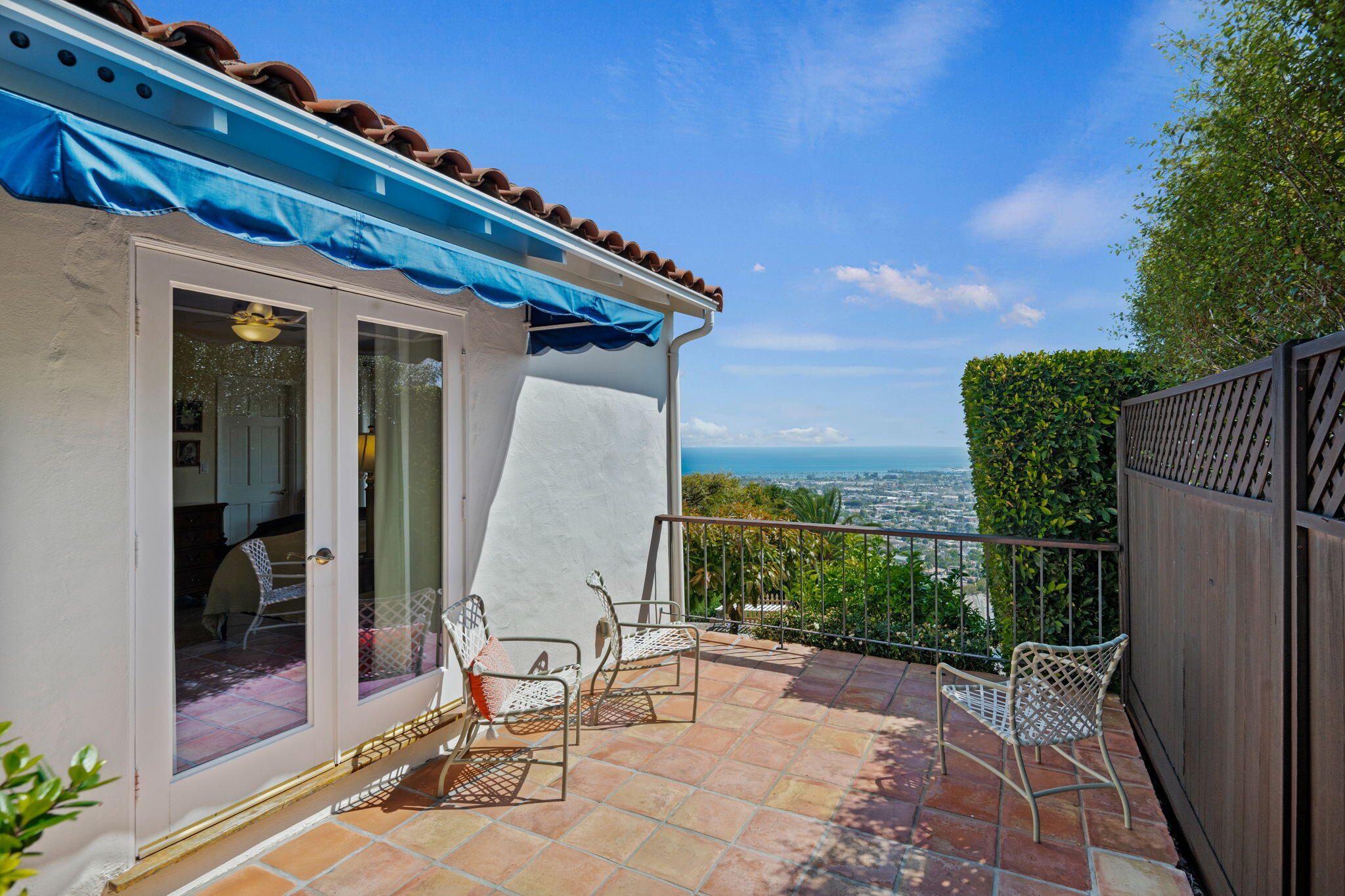 Santa Barbara, California 93103, United States, 4 Bedrooms Bedrooms, ,4 BathroomsBathrooms,Residential,Active,129417