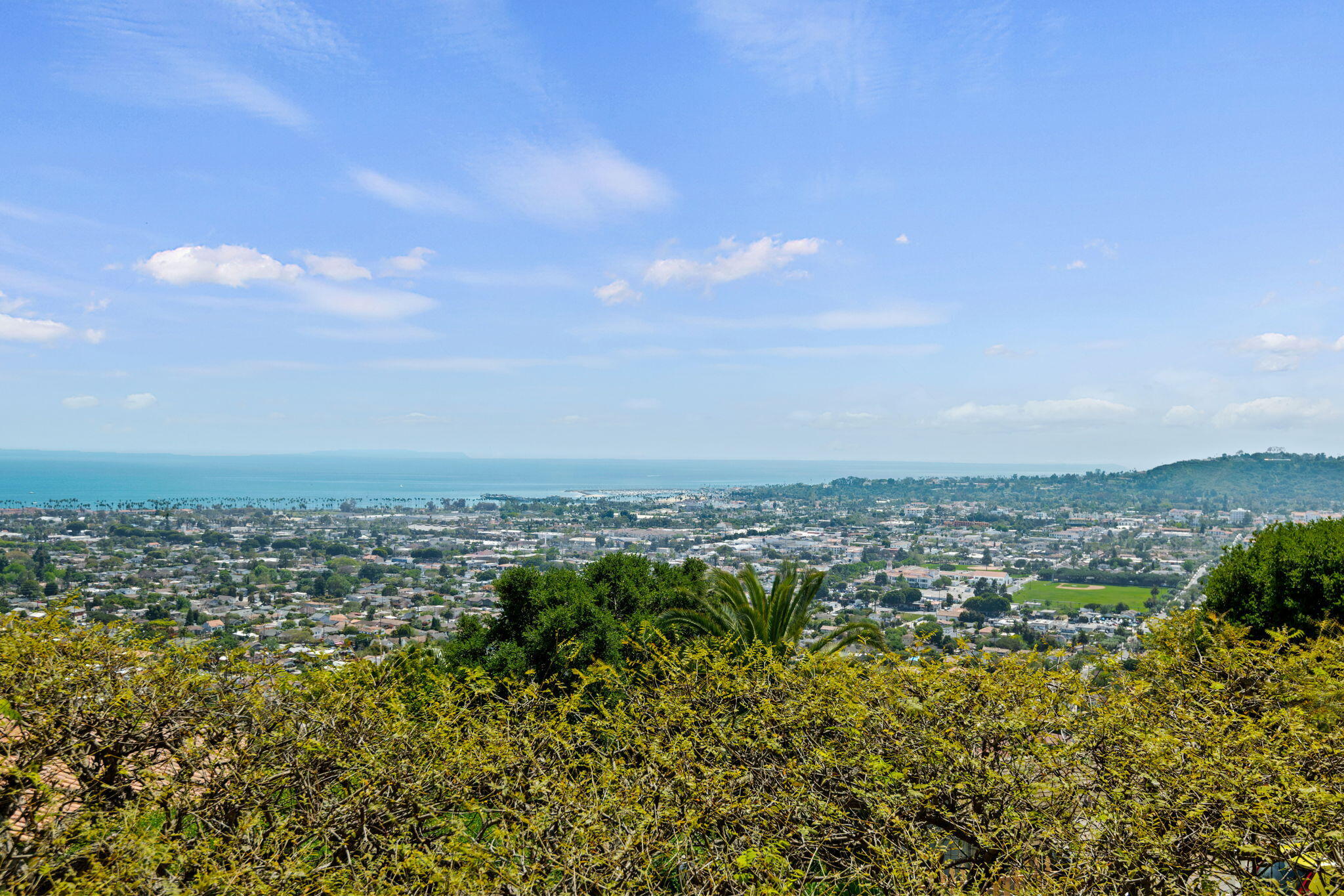 Santa Barbara, California 93103, United States, 4 Bedrooms Bedrooms, ,4 BathroomsBathrooms,Residential,Active,129417