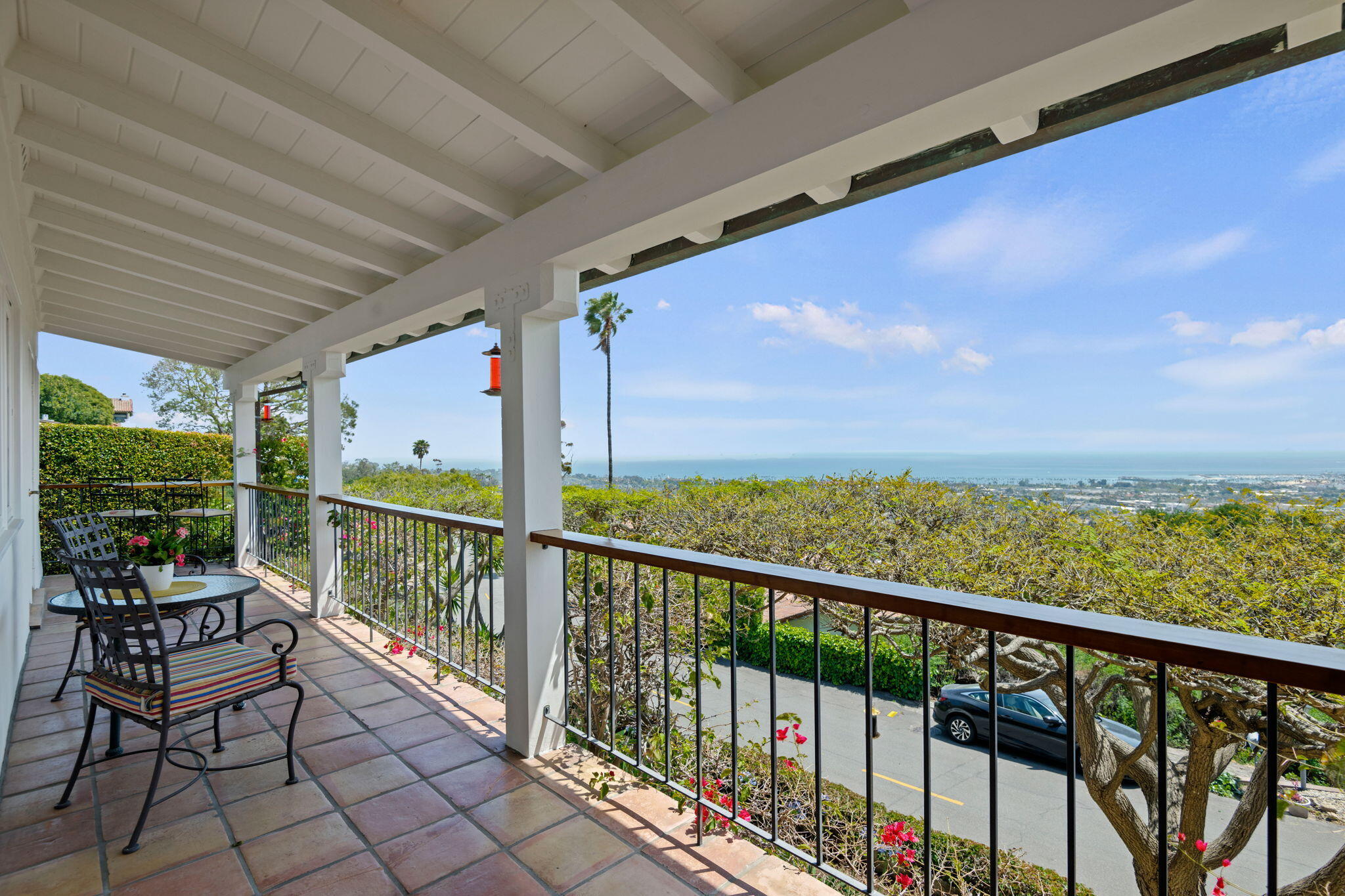 Santa Barbara, California 93103, United States, 4 Bedrooms Bedrooms, ,4 BathroomsBathrooms,Residential,Active,129417