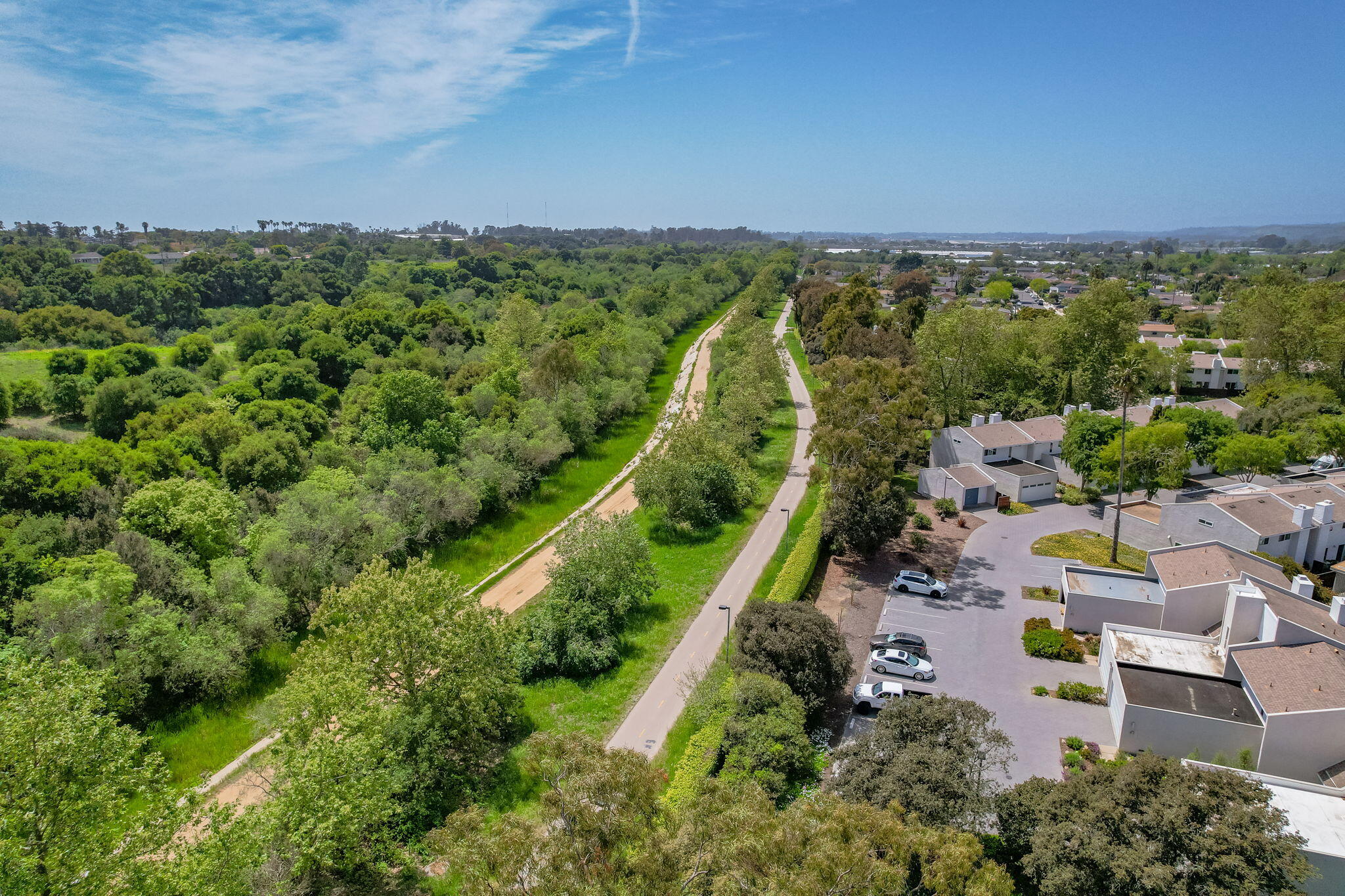 Santa Barbara, California 93111, United States, 3 Bedrooms Bedrooms, ,3 BathroomsBathrooms,Residential,Pending,108933