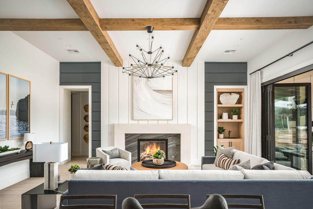 Carpinteria, California 93013, United States, 4 Bedrooms Bedrooms, ,5 BathroomsBathrooms,Residential,Active,205303