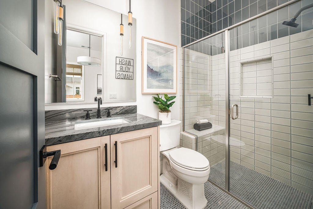 Carpinteria, California 93013, United States, 4 Bedrooms Bedrooms, ,5 BathroomsBathrooms,Residential,Active,205303