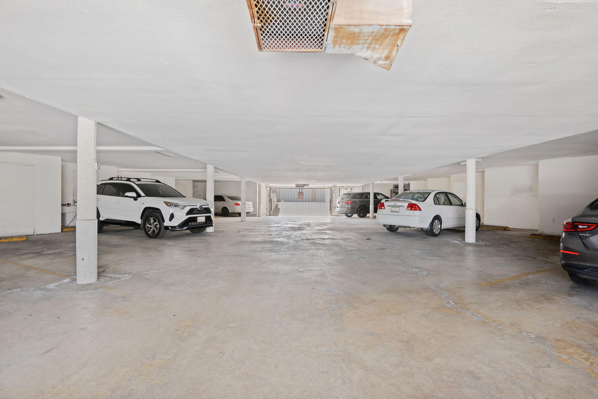 Oxnard, California 93030, United States, 2 Bedrooms Bedrooms, ,2 BathroomsBathrooms,Residential,Active,119938