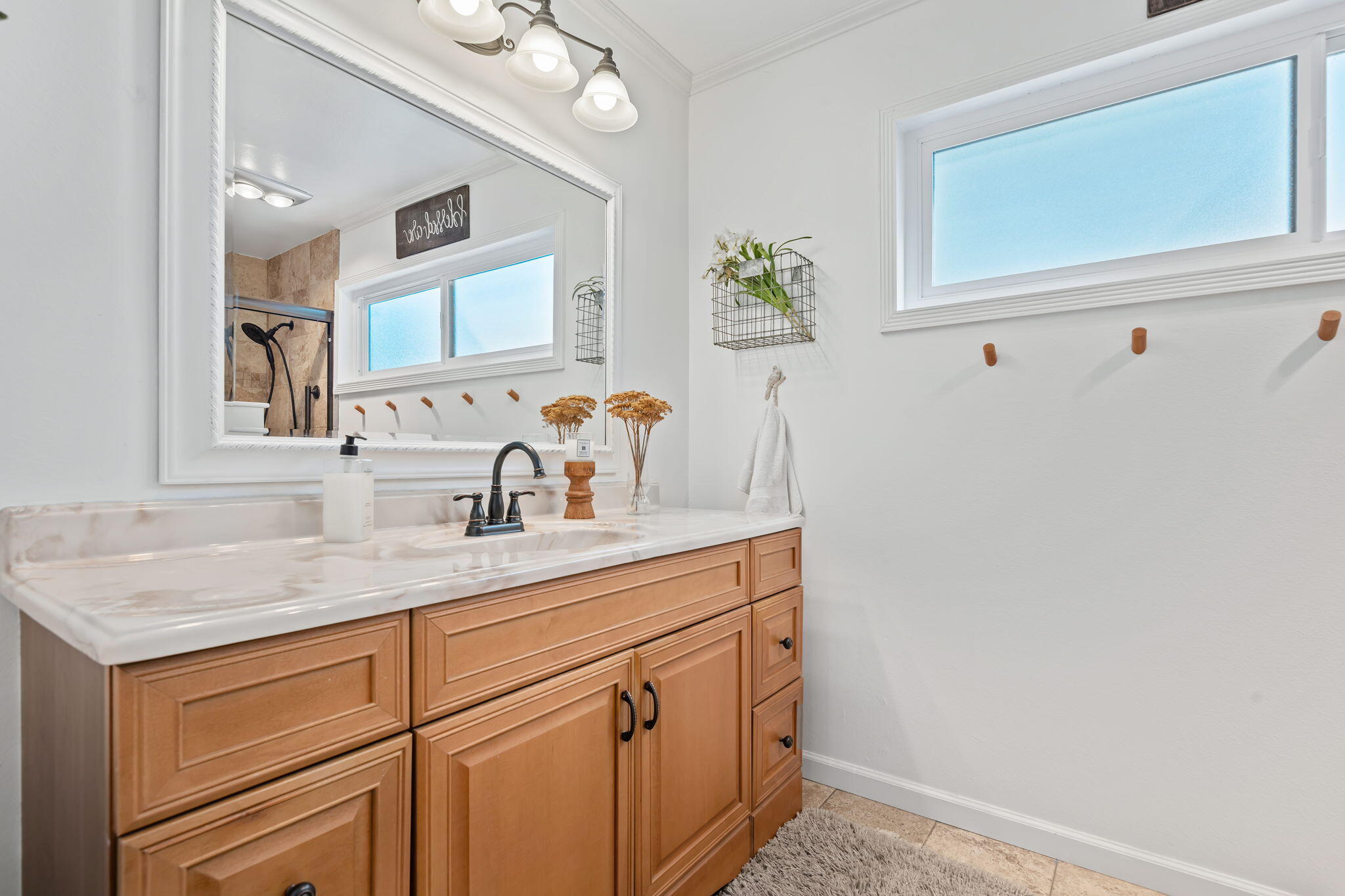 Santa Barbara, California 93111, United States, 4 Bedrooms Bedrooms, ,3 BathroomsBathrooms,Residential,Coming Soon,230461