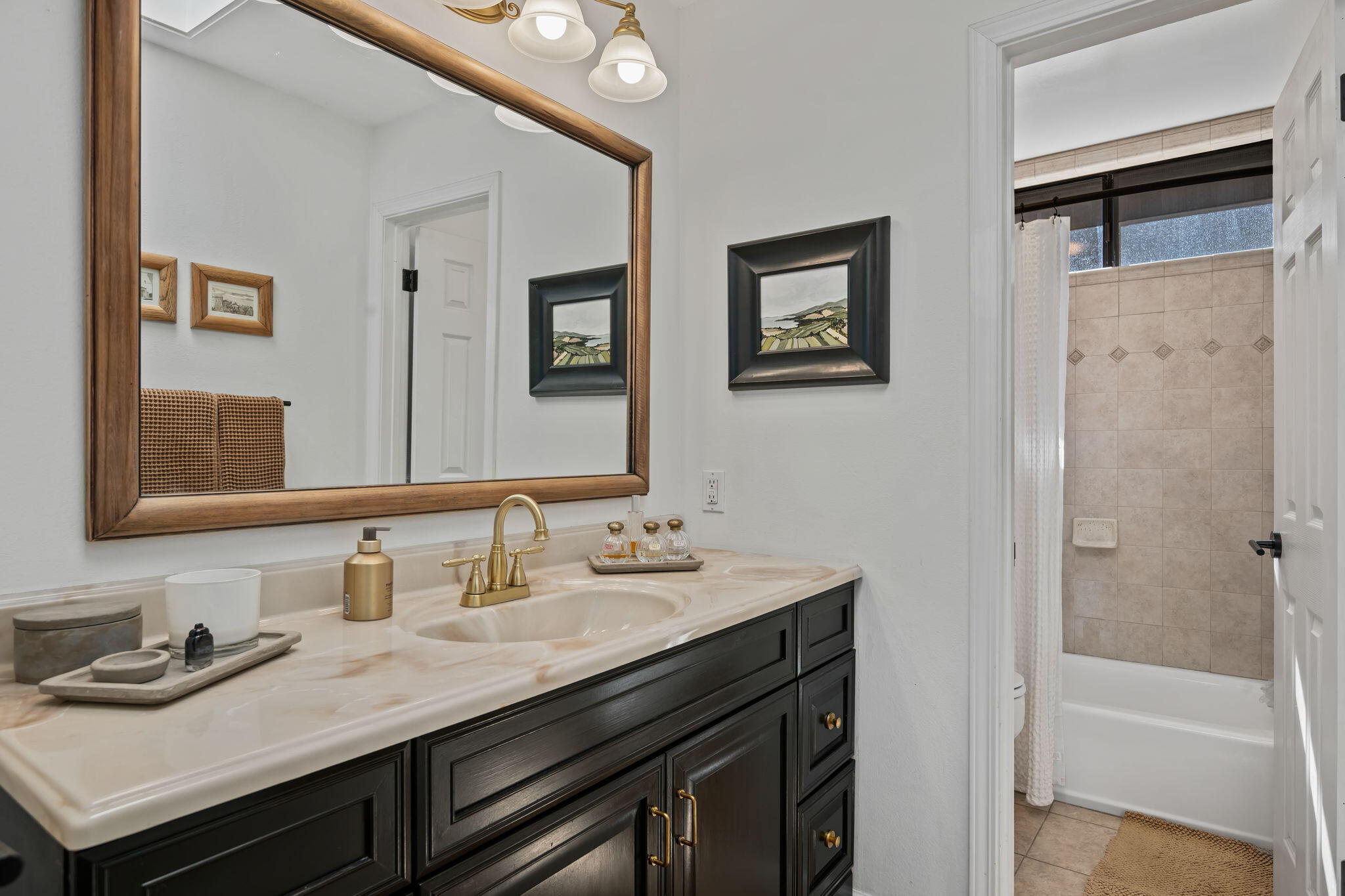 Santa Barbara, California 93111, United States, 4 Bedrooms Bedrooms, ,3 BathroomsBathrooms,Residential,Coming Soon,230461