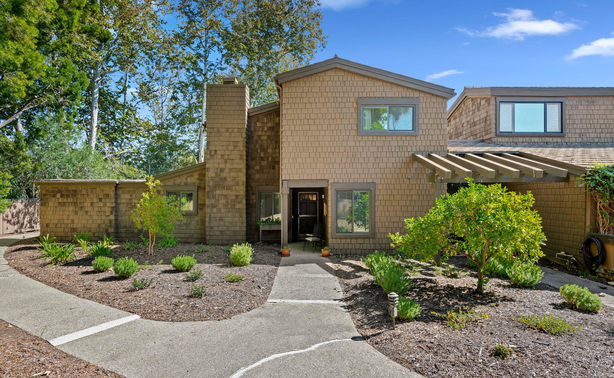 Santa Barbara, California 93111, United States, 4 Bedrooms Bedrooms, ,3 BathroomsBathrooms,Residential,Coming Soon,230461