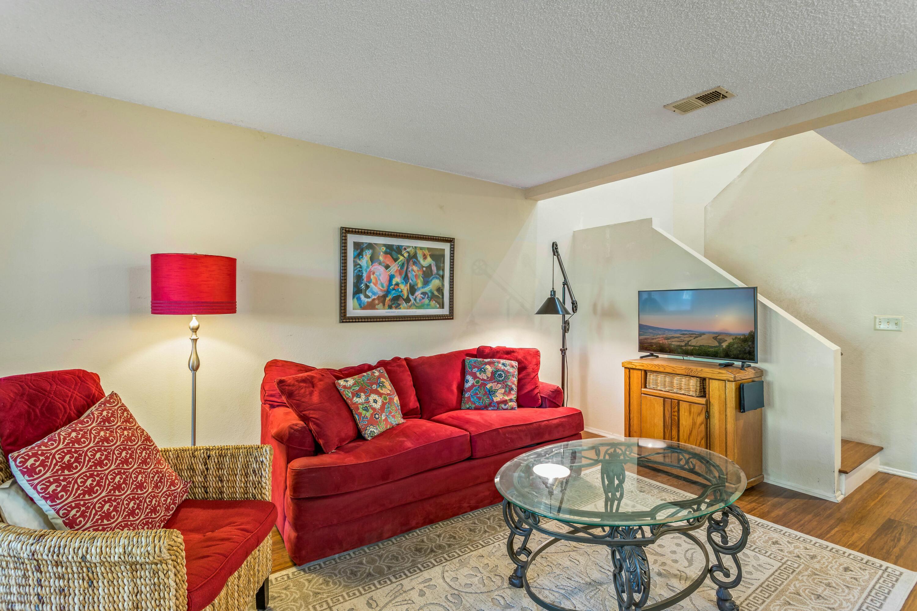 Santa Barbara, California 93110, United States, 3 Bedrooms Bedrooms, ,3 BathroomsBathrooms,Residential,Pending,15135