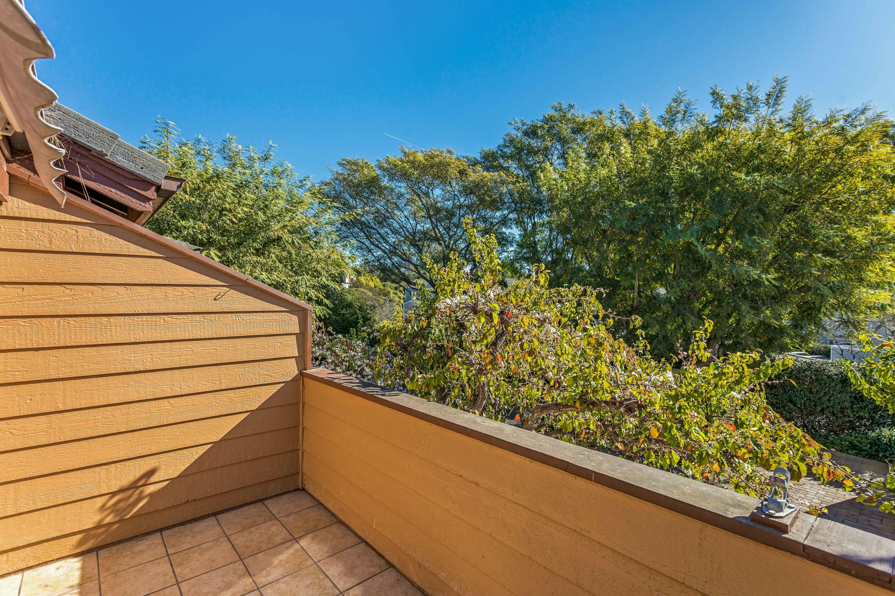 Santa Barbara, California 93110, United States, 3 Bedrooms Bedrooms, ,3 BathroomsBathrooms,Residential,Pending,15135