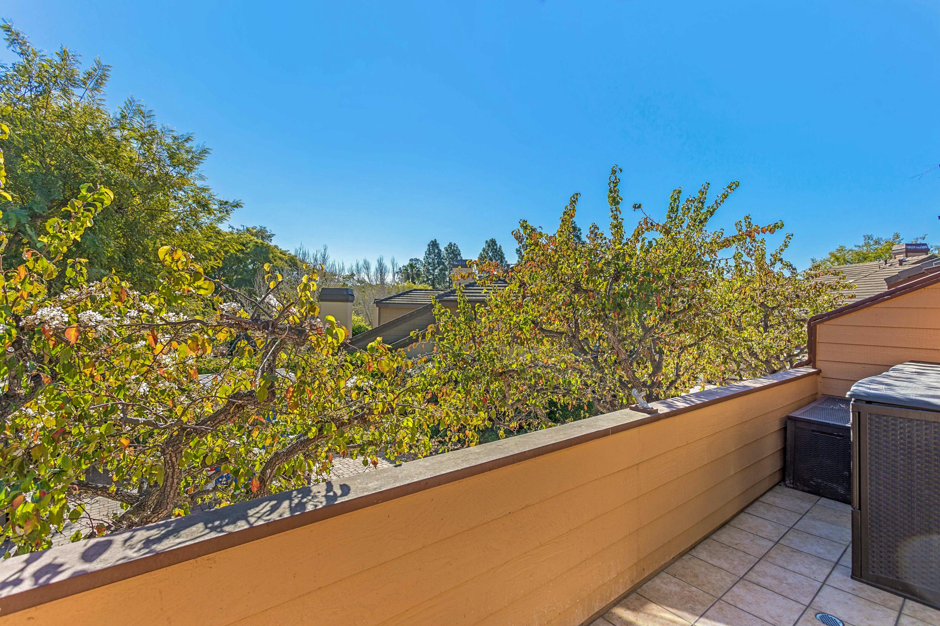 Santa Barbara, California 93110, United States, 3 Bedrooms Bedrooms, ,3 BathroomsBathrooms,Residential,Pending,15135