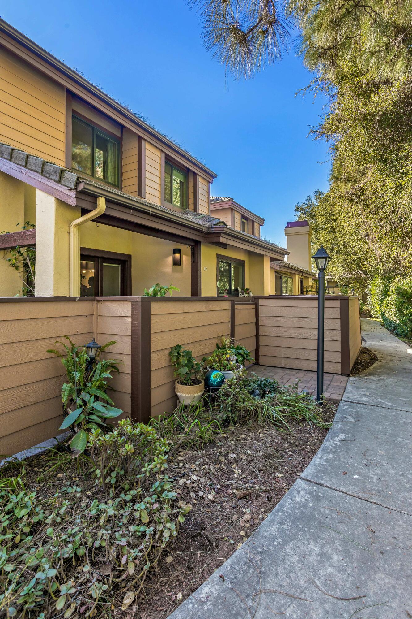 Santa Barbara, California 93110, United States, 3 Bedrooms Bedrooms, ,3 BathroomsBathrooms,Residential,Pending,15135