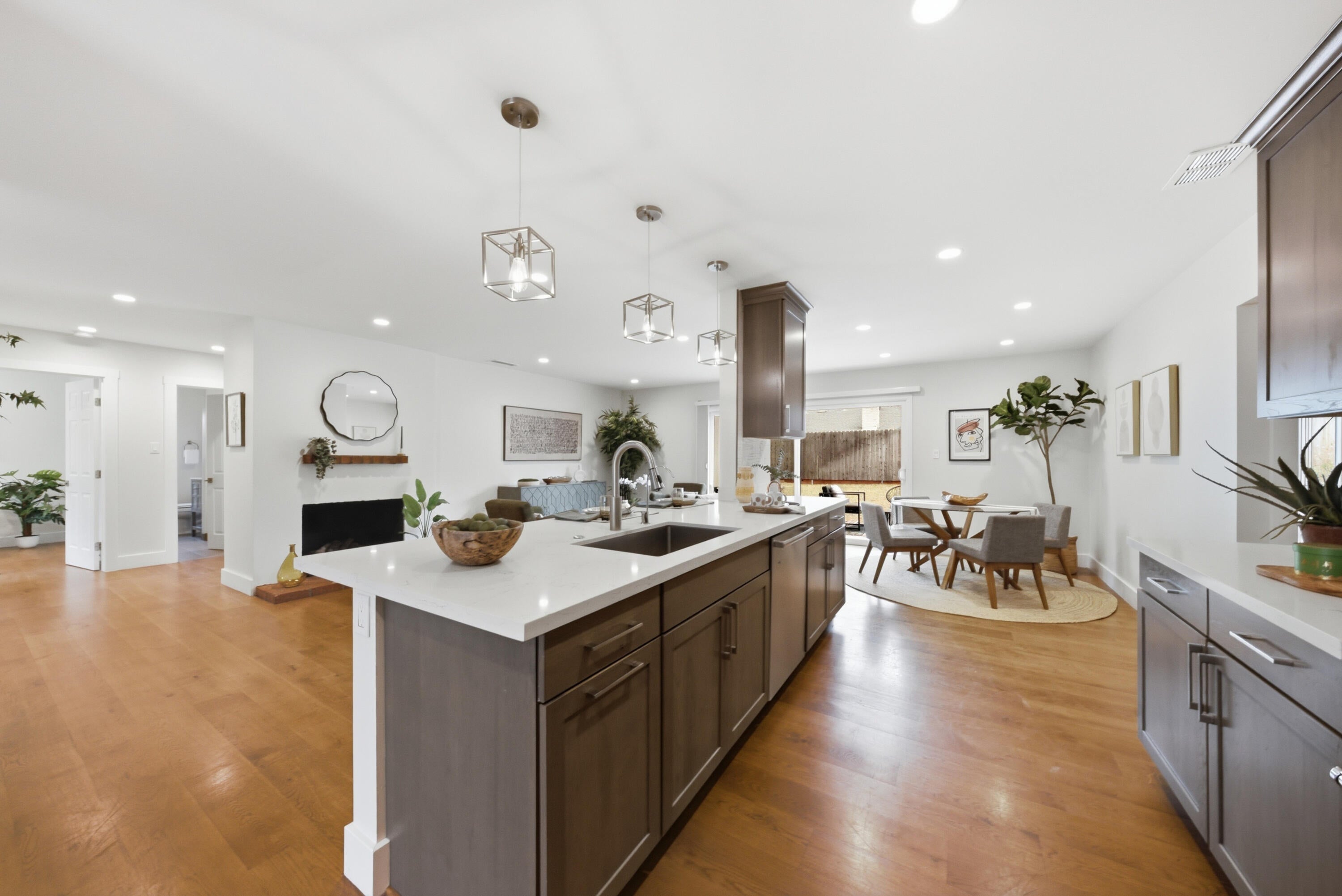 3910 Maricopa Drive